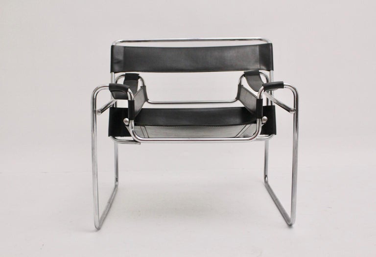 Italian Bauhaus Black Leather Vintage Lounge Chair Wassily by Marcel Breuer Germany For Sale