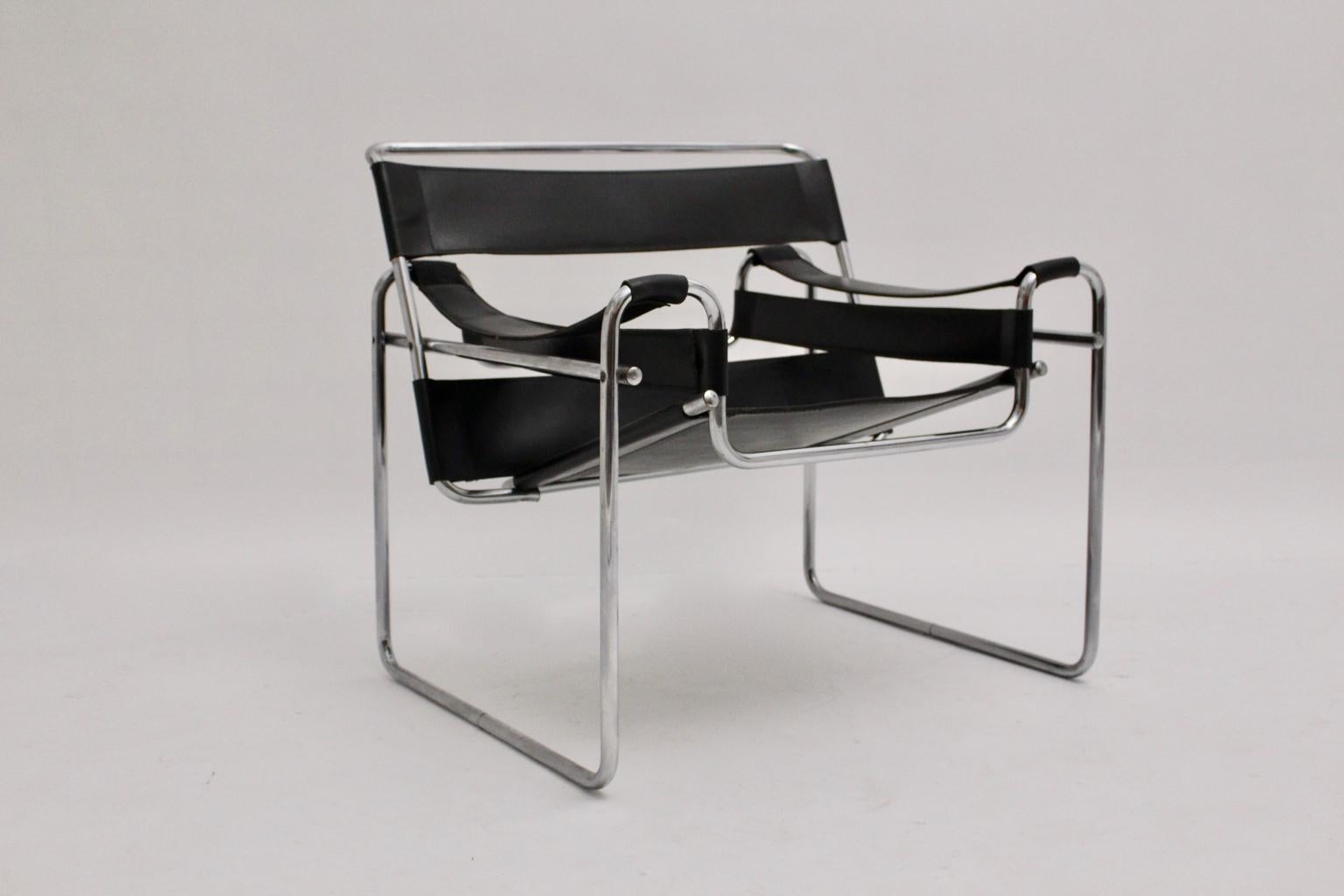 Silla de salón vintage de cuero negro Bauhaus Wassily de Marcel Breuer Alemania finales del siglo XX en venta