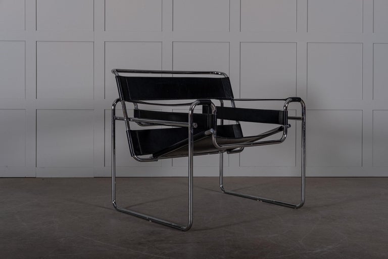 Bauhaus Black Leather Wassily Chair by Marcel Breuer, 1960s For Sale at ...