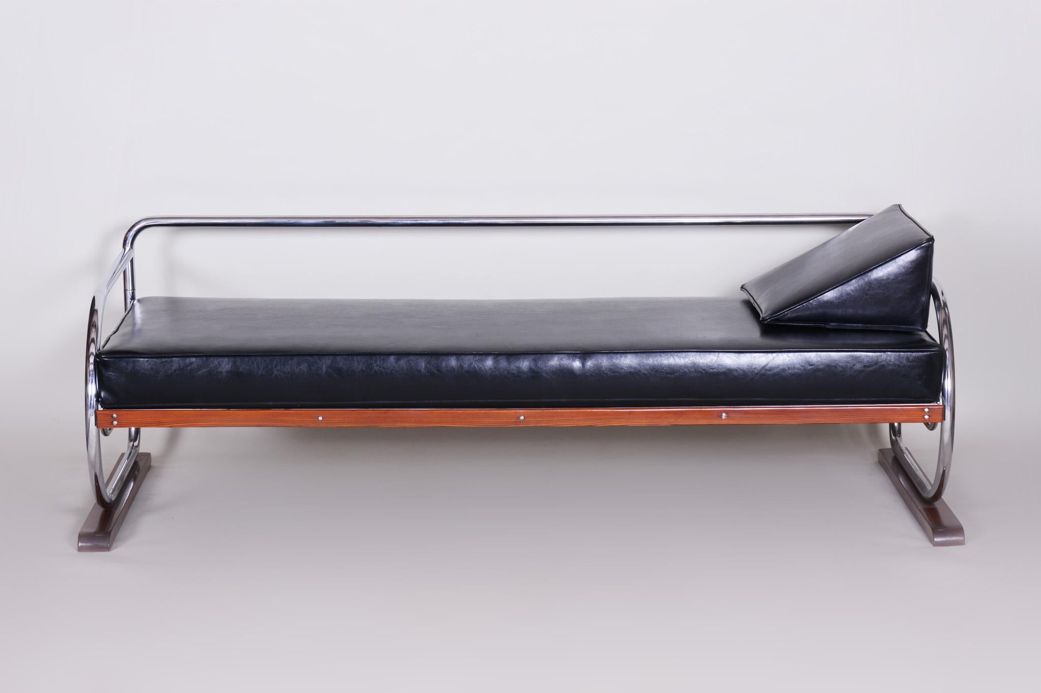 Tchèque Canapé Bauhaus en chrome tubulaire noir de Robert Slezák, Design by Thonet, années 1930 en vente