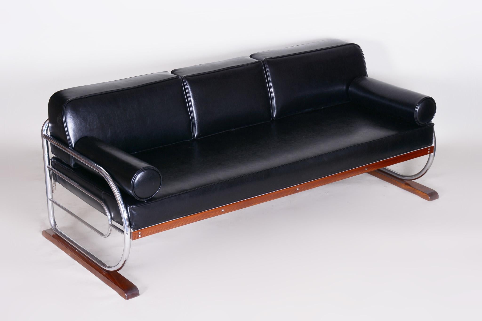 Czech Bauhaus Black Tubular Chrome Sofa by Robert Slezák, Design by Thonet, 1930s For Sale
