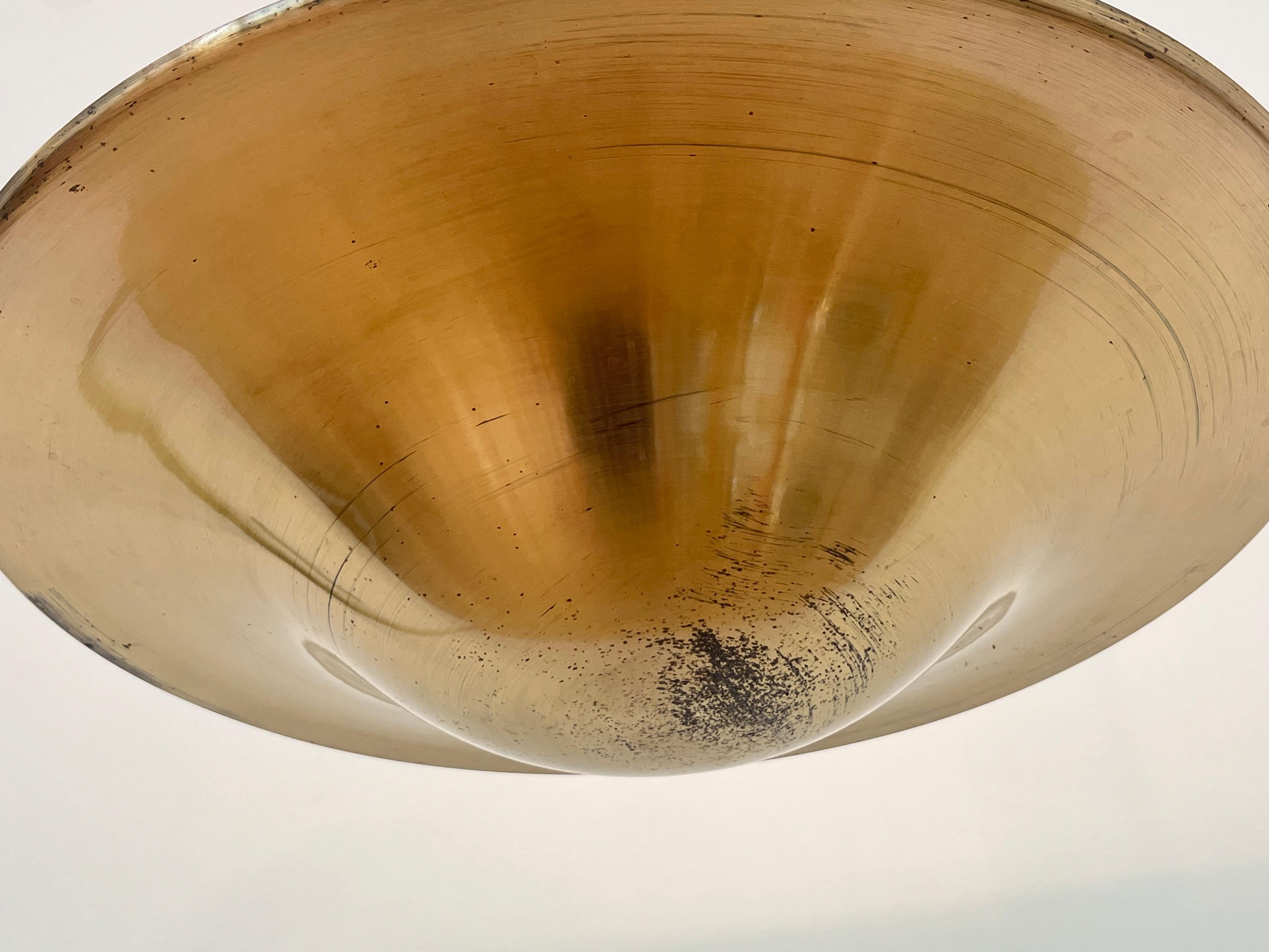 Metà XX secolo Lampadario in ottone Bauhaus a luce indiretta, anni '30 in vendita