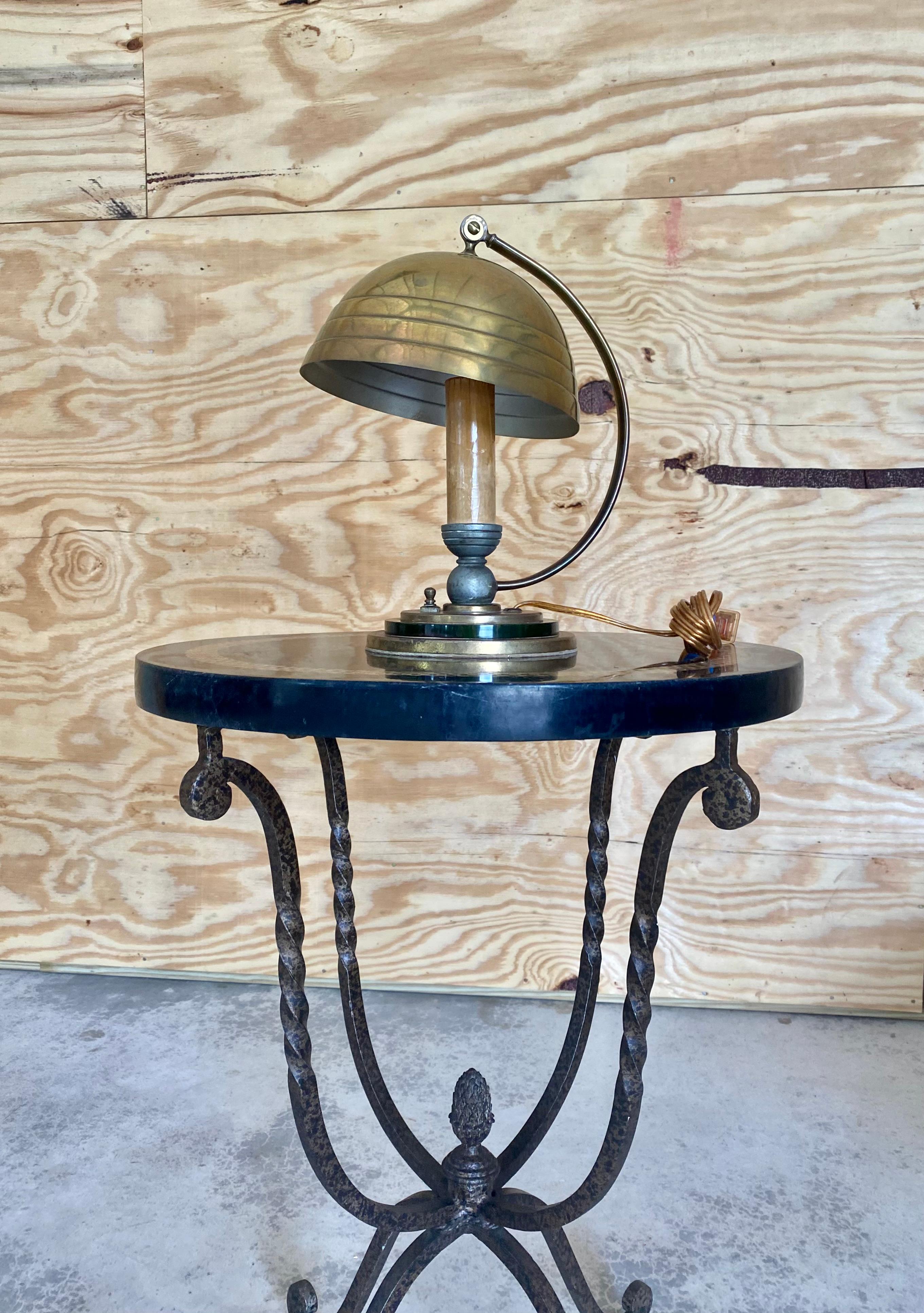 Lámpara de cúpula de latón Bauhaus Alemán en venta