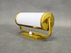 Lampada da parete in ottone Bauhaus con paralume in vetro regolabile, anni '30