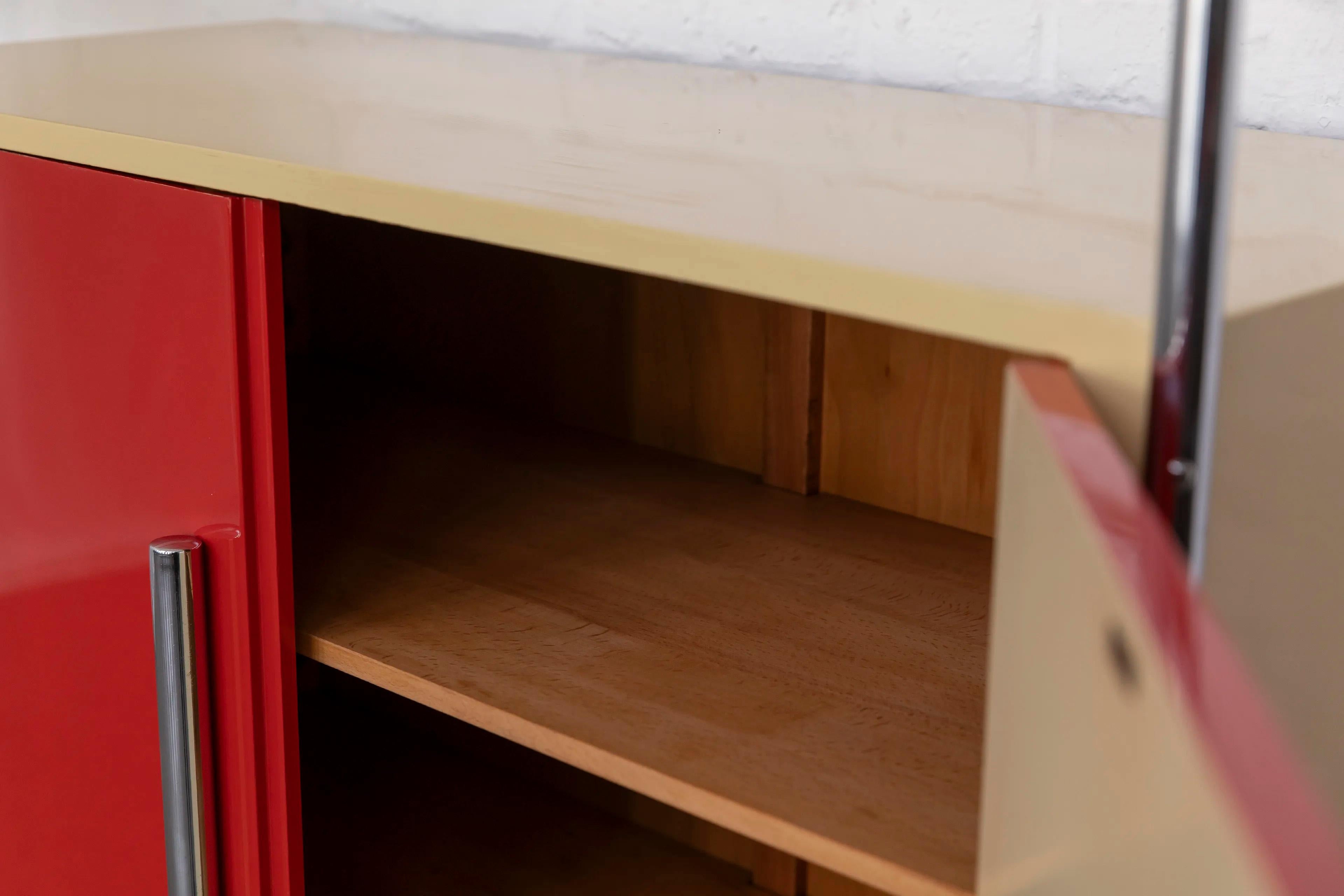 Bauhaus-Schrank Modell B 290 - Bruno Weill (BeWe) für Thonet-Paris, ca. 1930 (Mitte des 20. Jahrhunderts) im Angebot