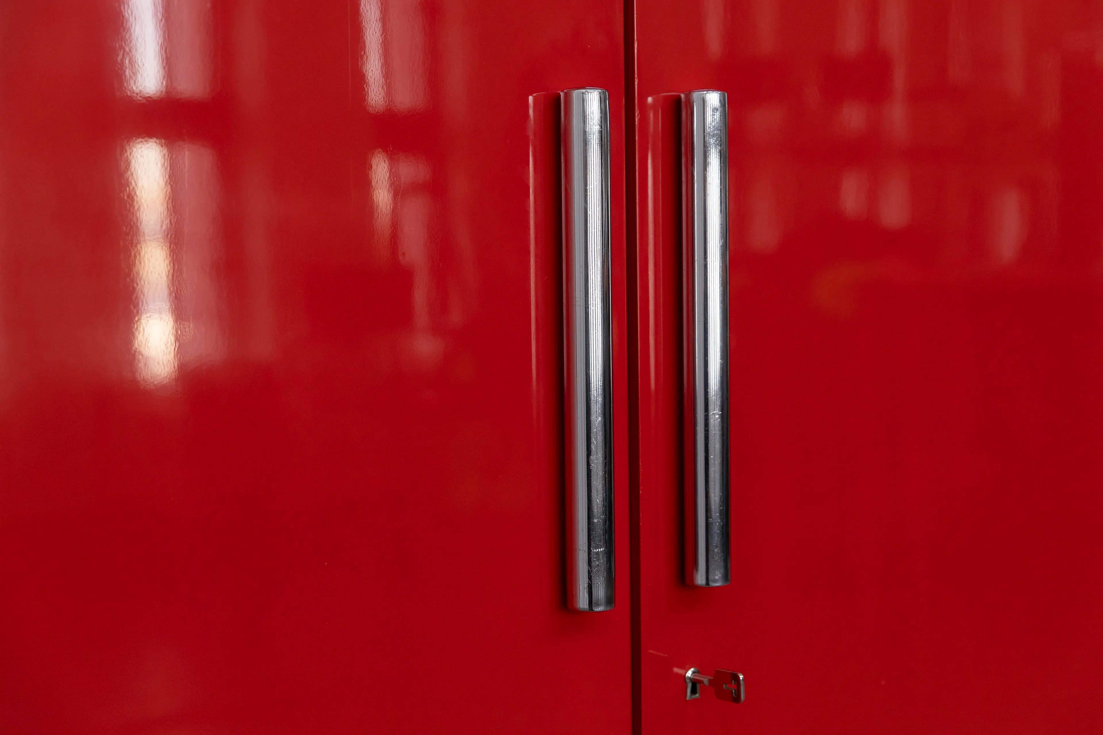 Bauhaus-Schrank Modell B 290 - Bruno Weill (BeWe) für Thonet-Paris, ca. 1930 (Stahl) im Angebot