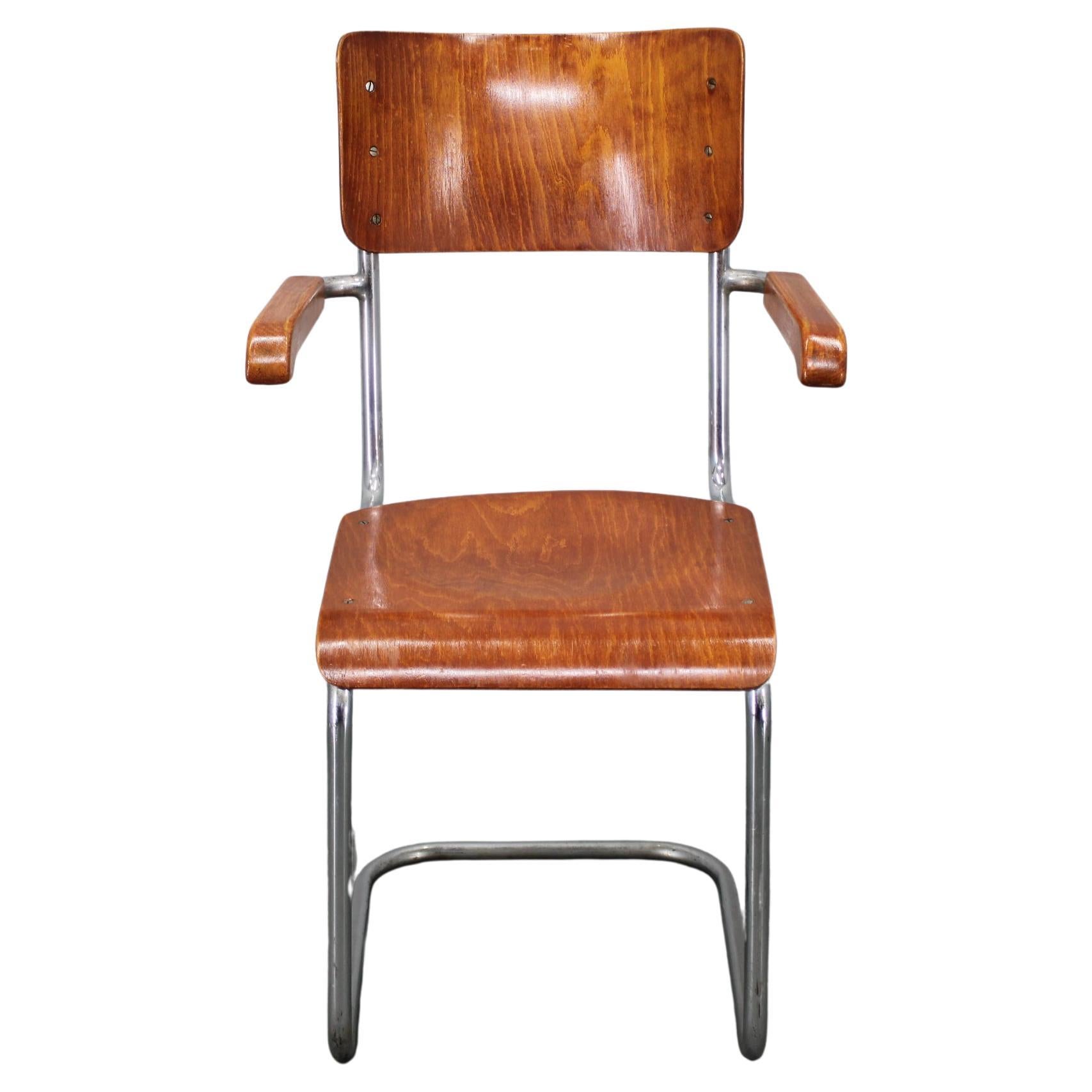 Bauhaus Cantilever Armchair in Chrome Tubular Steel and Beech, 1930s For Sale