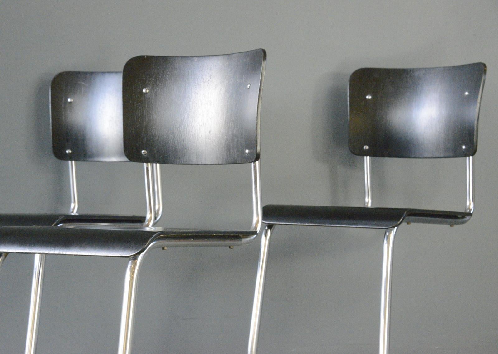 Metà XX secolo Sedie a sbalzo Bauhaus di Pohlschröder, circa anni '30 in vendita