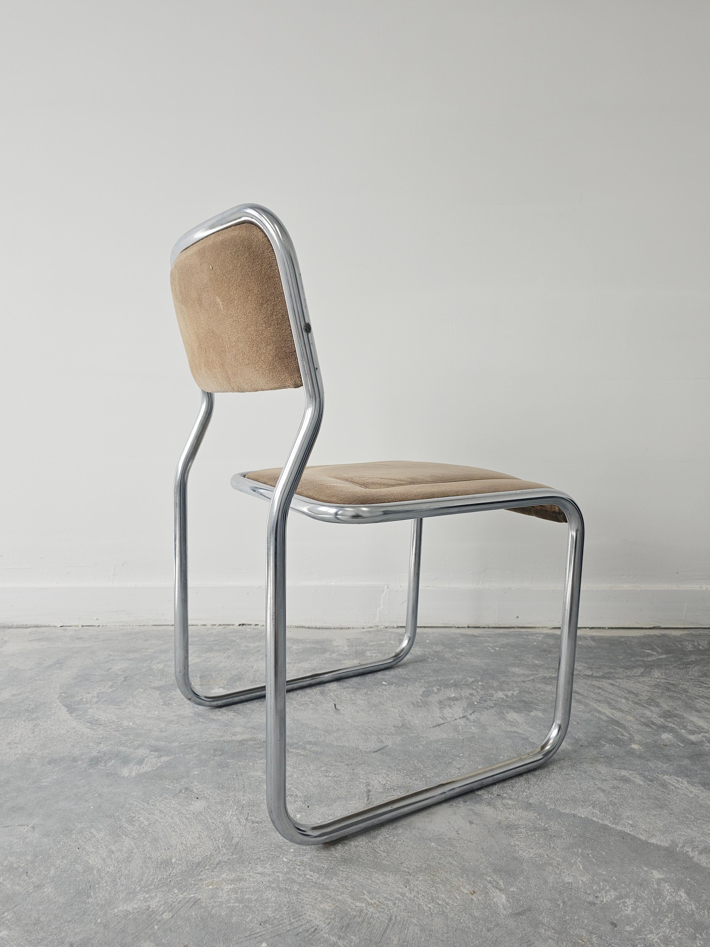 Bauhaus Cantilever Dining Chair with Infinity Frame, Italy 1970s For Sale 4