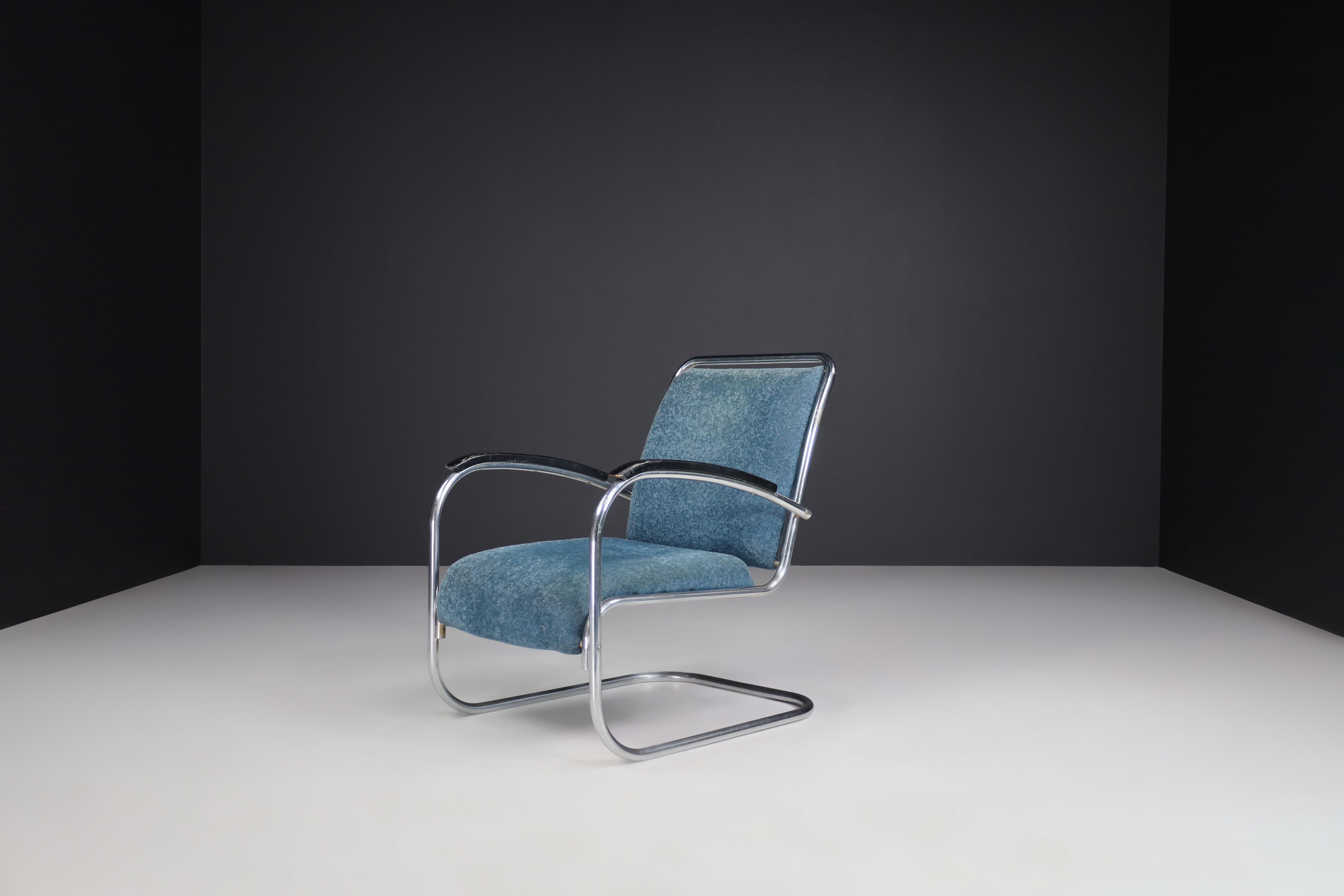 Dutch Bauhaus Cantilever Lounge Chair by Paul Schuitema, The Netherlands 1930s