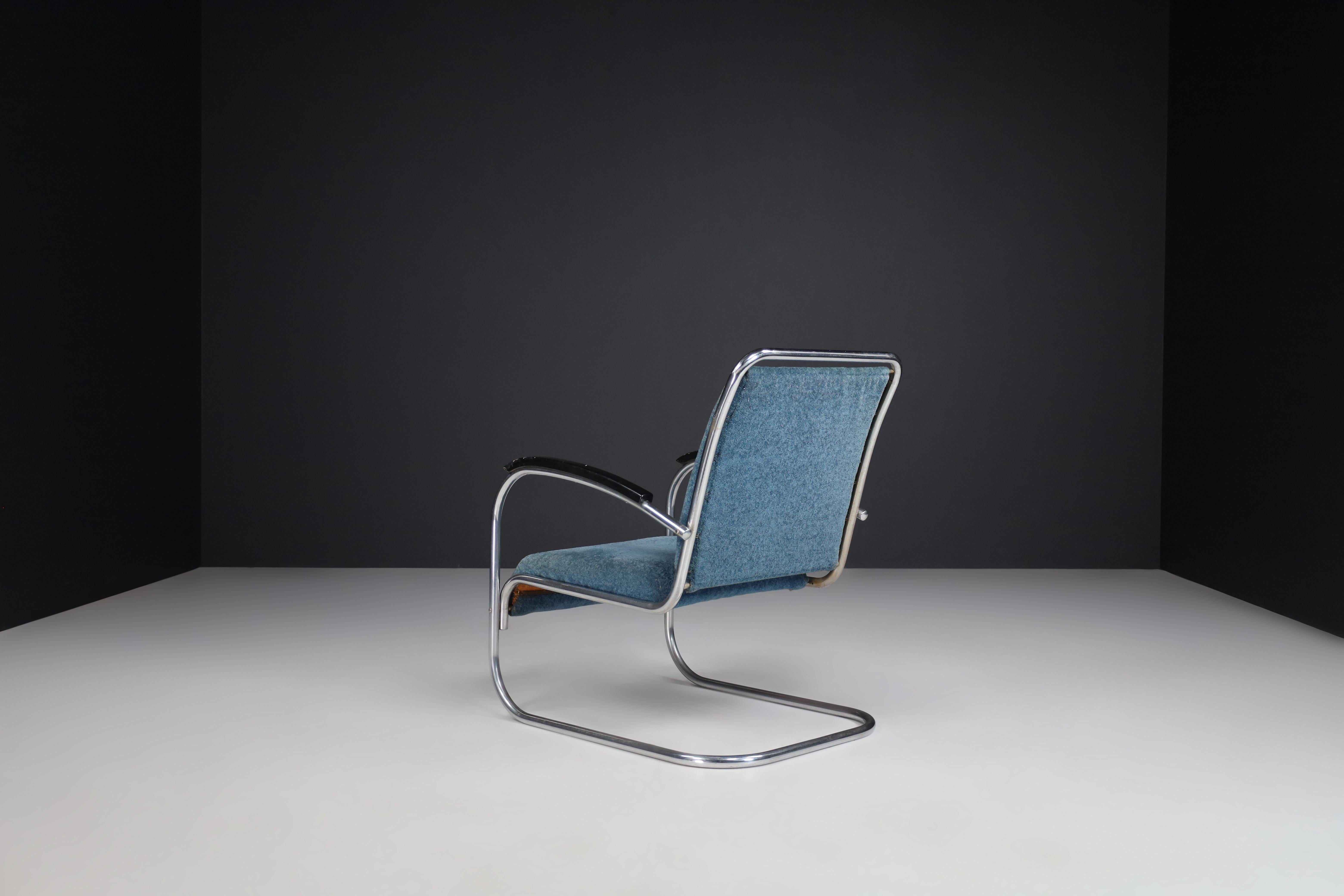 Fabric Bauhaus Cantilever Lounge Chair by Paul Schuitema, The Netherlands 1930s
