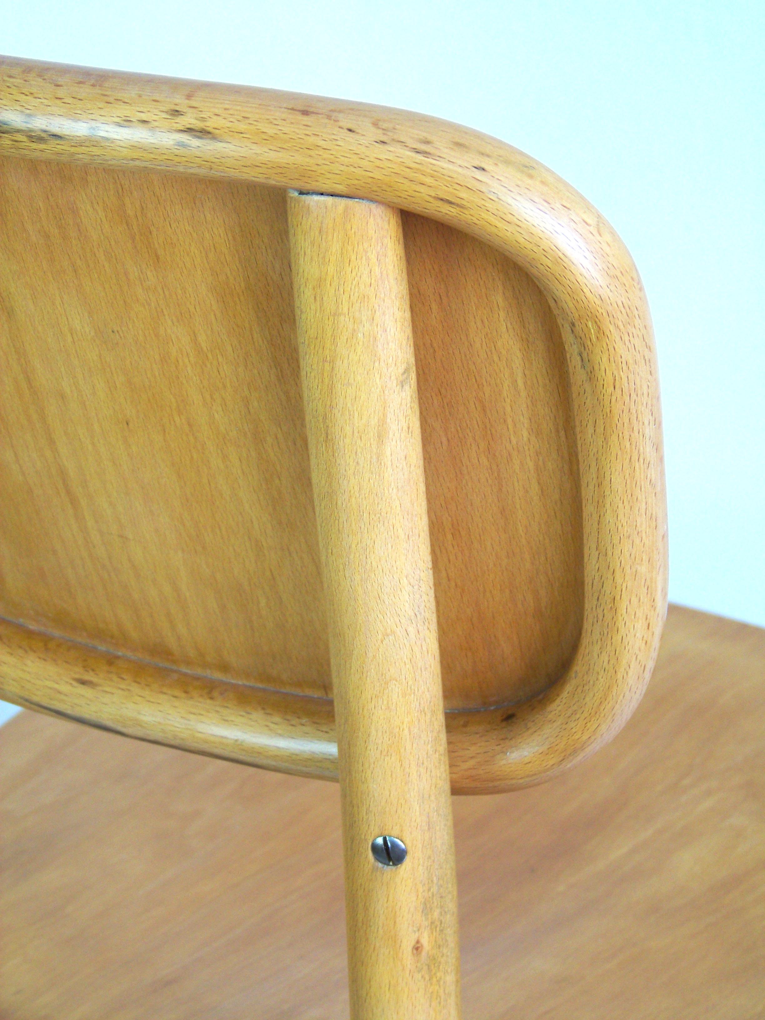 Bentwood Bauhaus Chair Thonet A283 by Gustav Adolf Schneck in 1928 For Sale