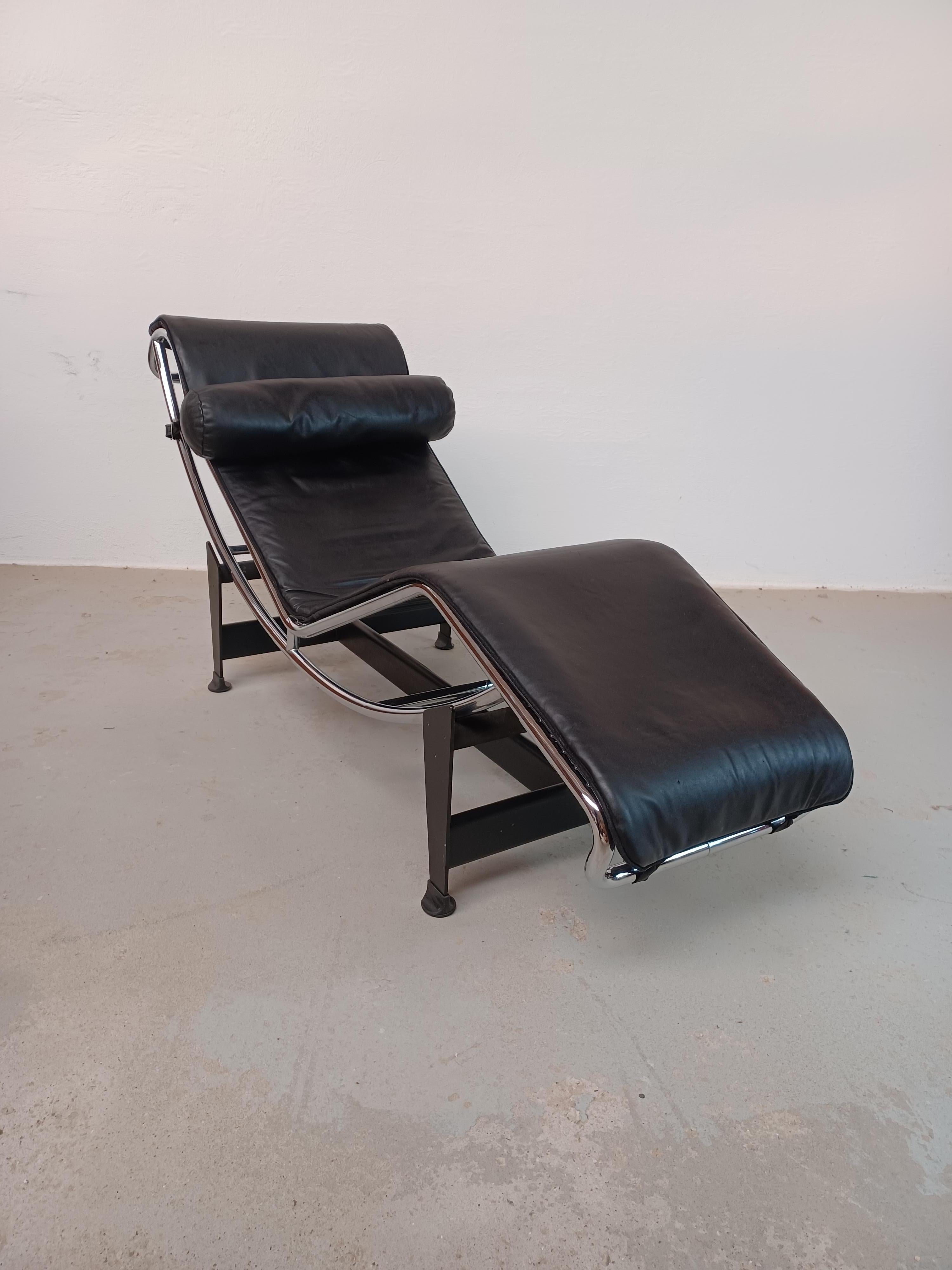 Acier Chaise longue Bauhaus Model No 3534 par LeCorbusier pour Cassina en vente