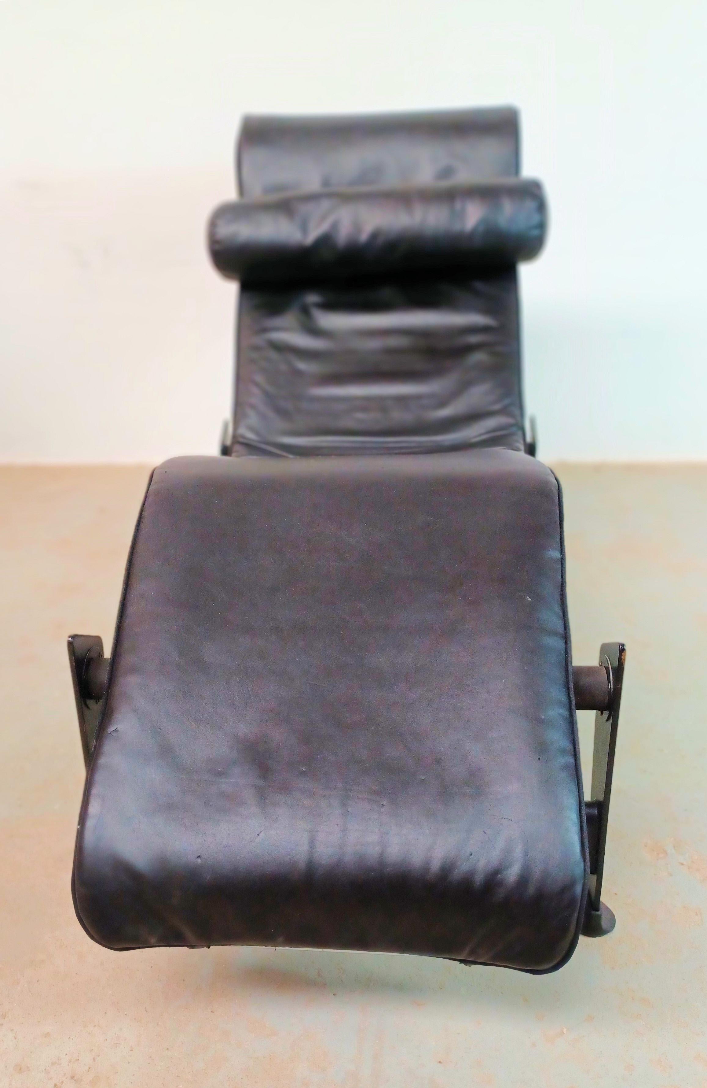 Chaise longue Bauhaus Model No 3534 par LeCorbusier pour Cassina en vente 2