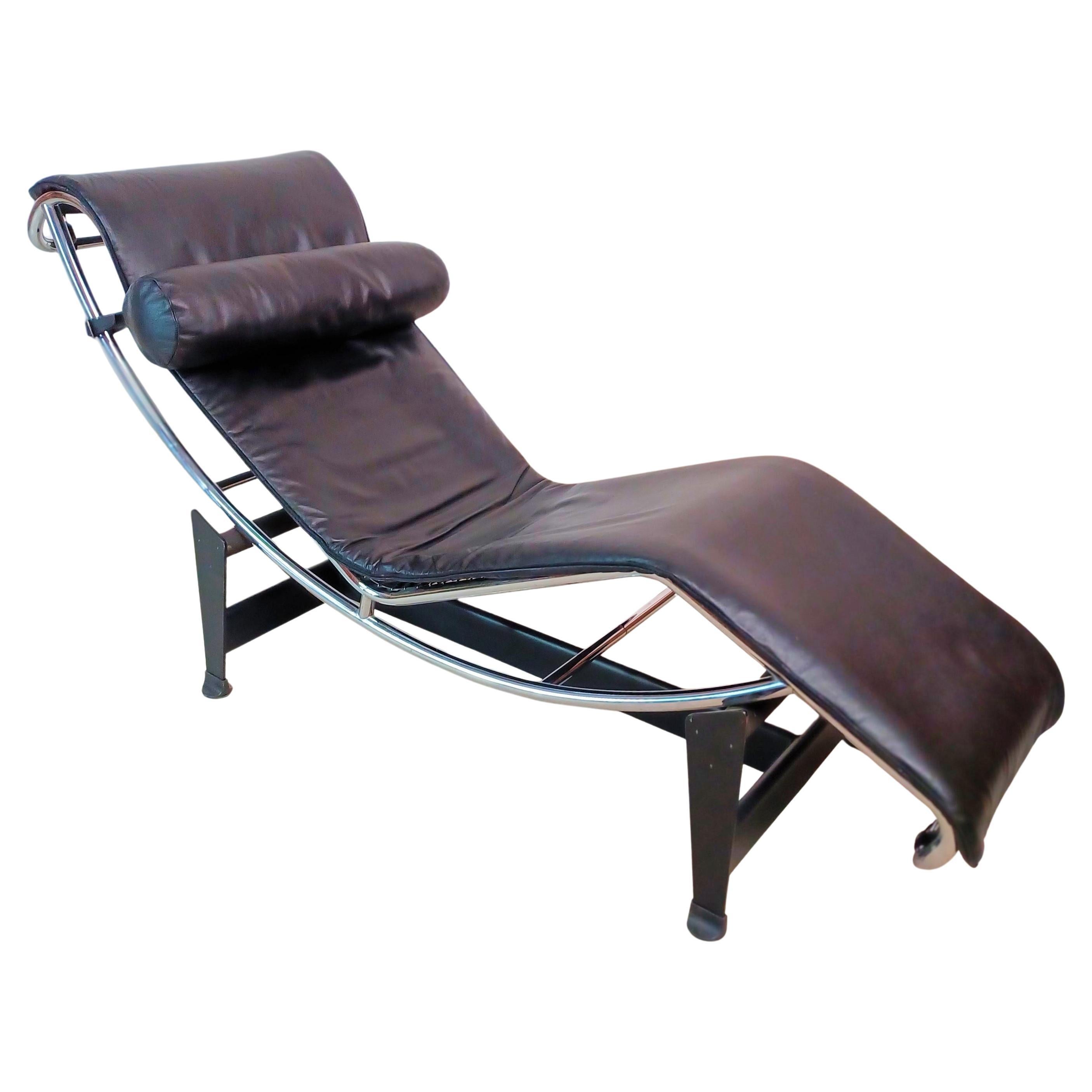 Chaise longue Bauhaus Model No 3534 par LeCorbusier pour Cassina en vente