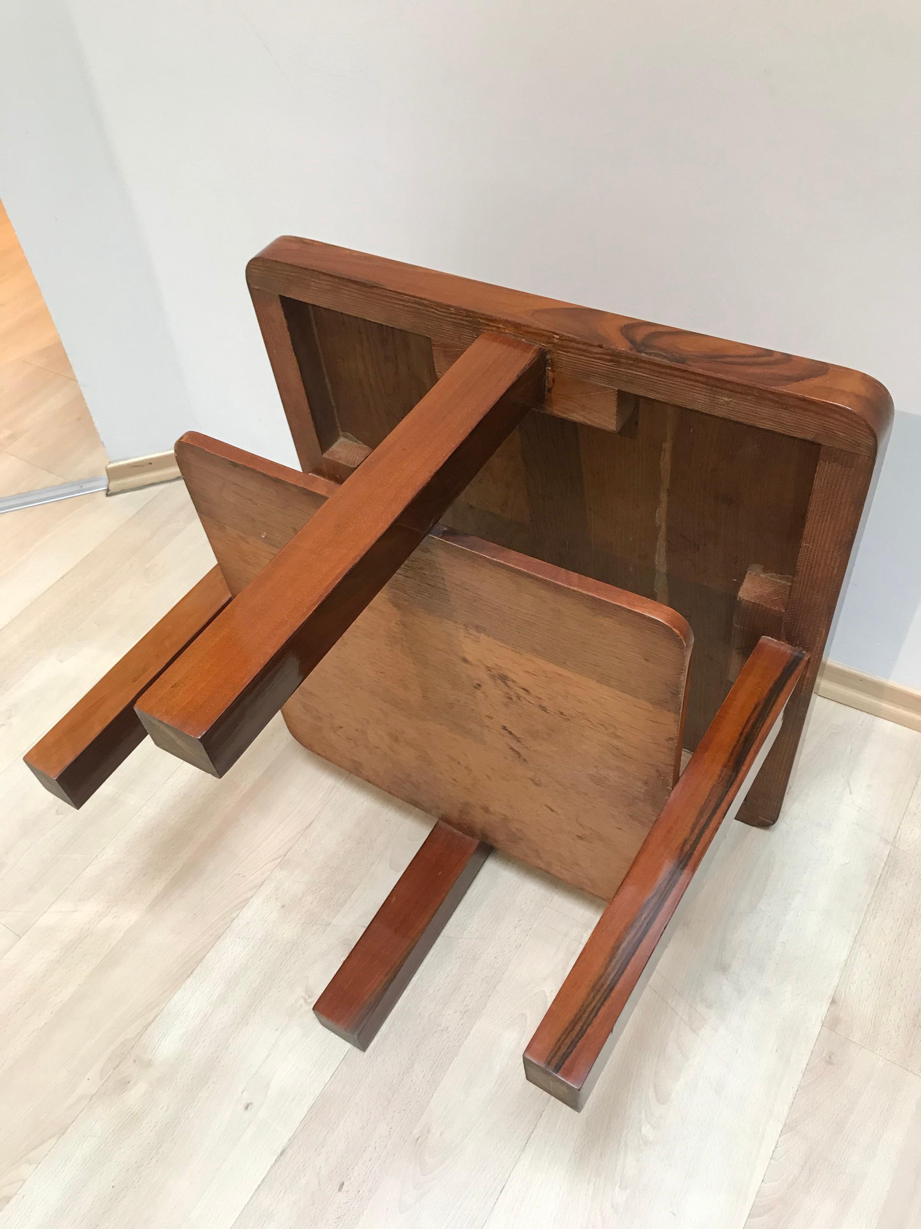 Bauhaus Chess Table, Walnut and Maple, Germany, circa 1930 2