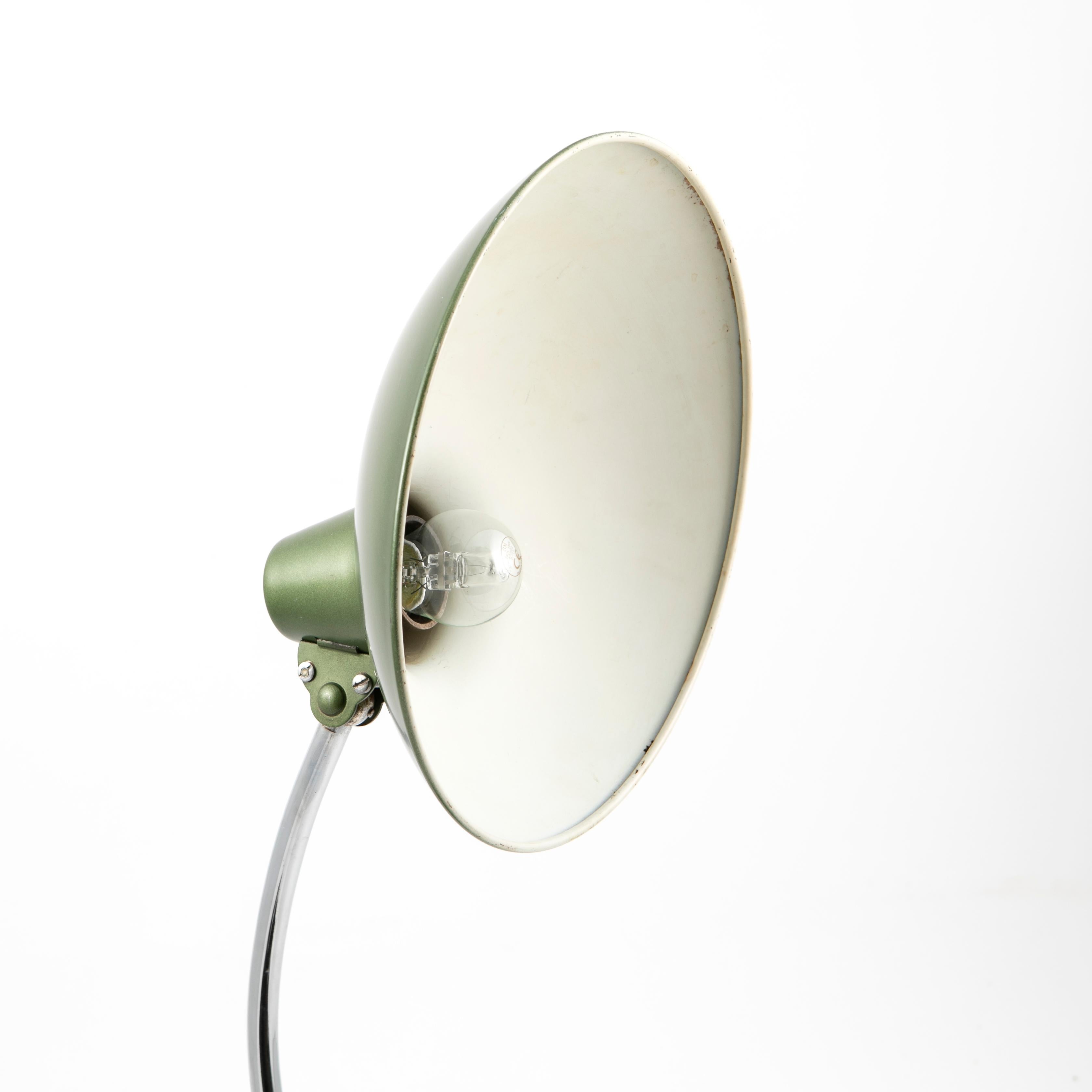 Bauhaus Christian dell desk lamp model 6786 for Kaiser Idell 3