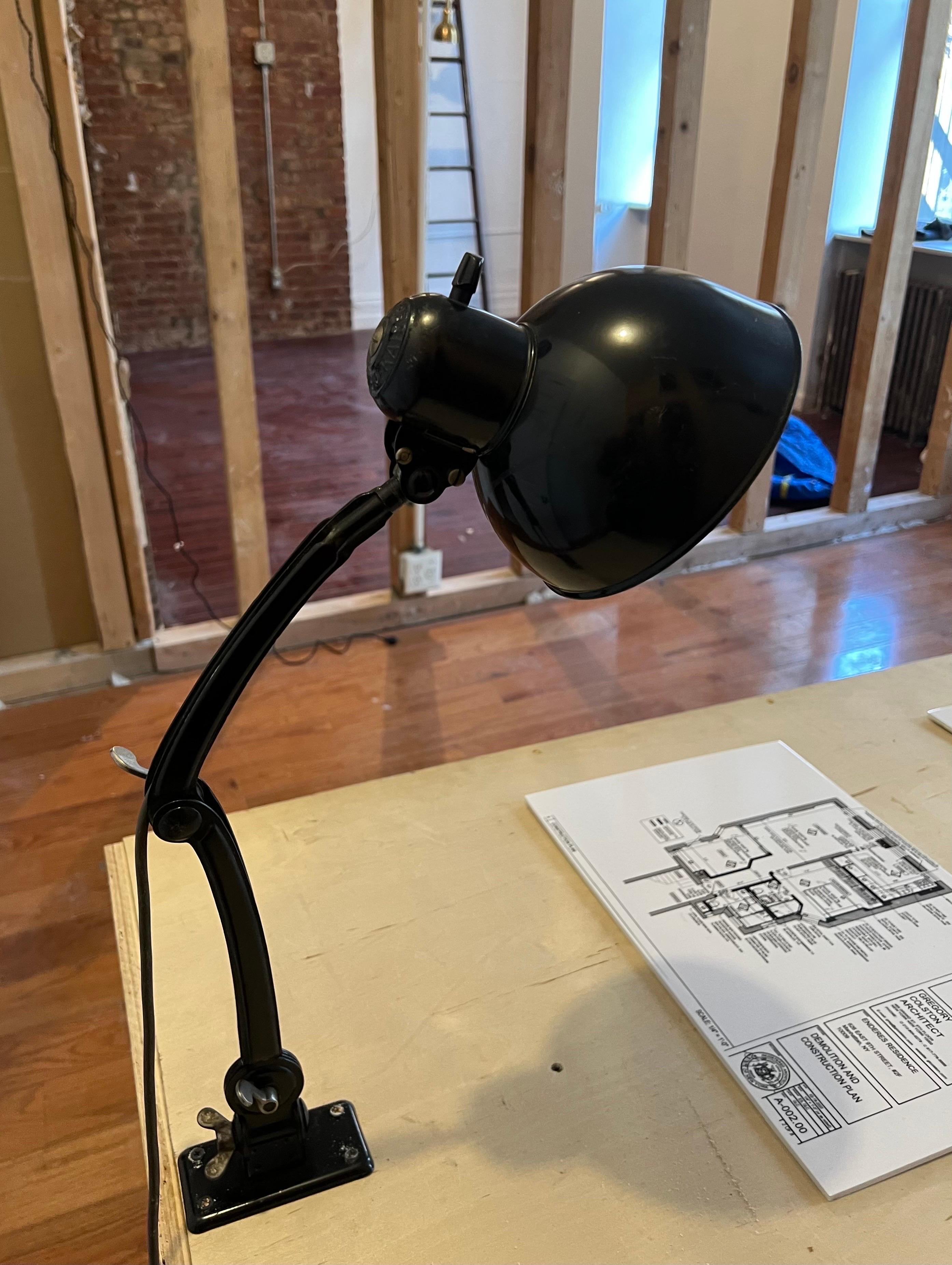 Bauhaus Christian Dell Wall Arm / Desk Table Lamp, Model 6716 For Sale 3