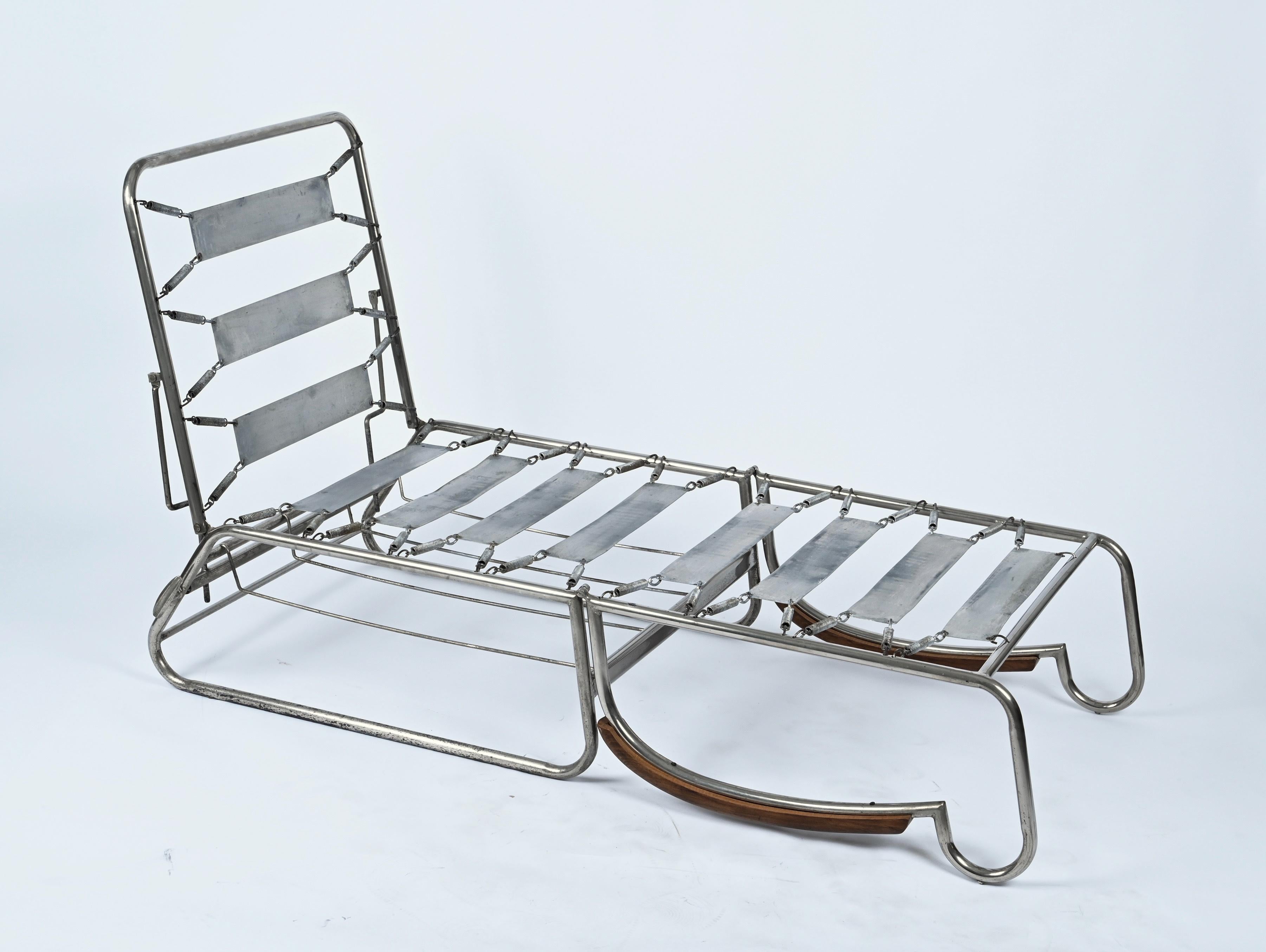 Bauhaus Chrome and Walnut Wood Adjustable Bed Armchair After Marcel Breuer 1930s 8