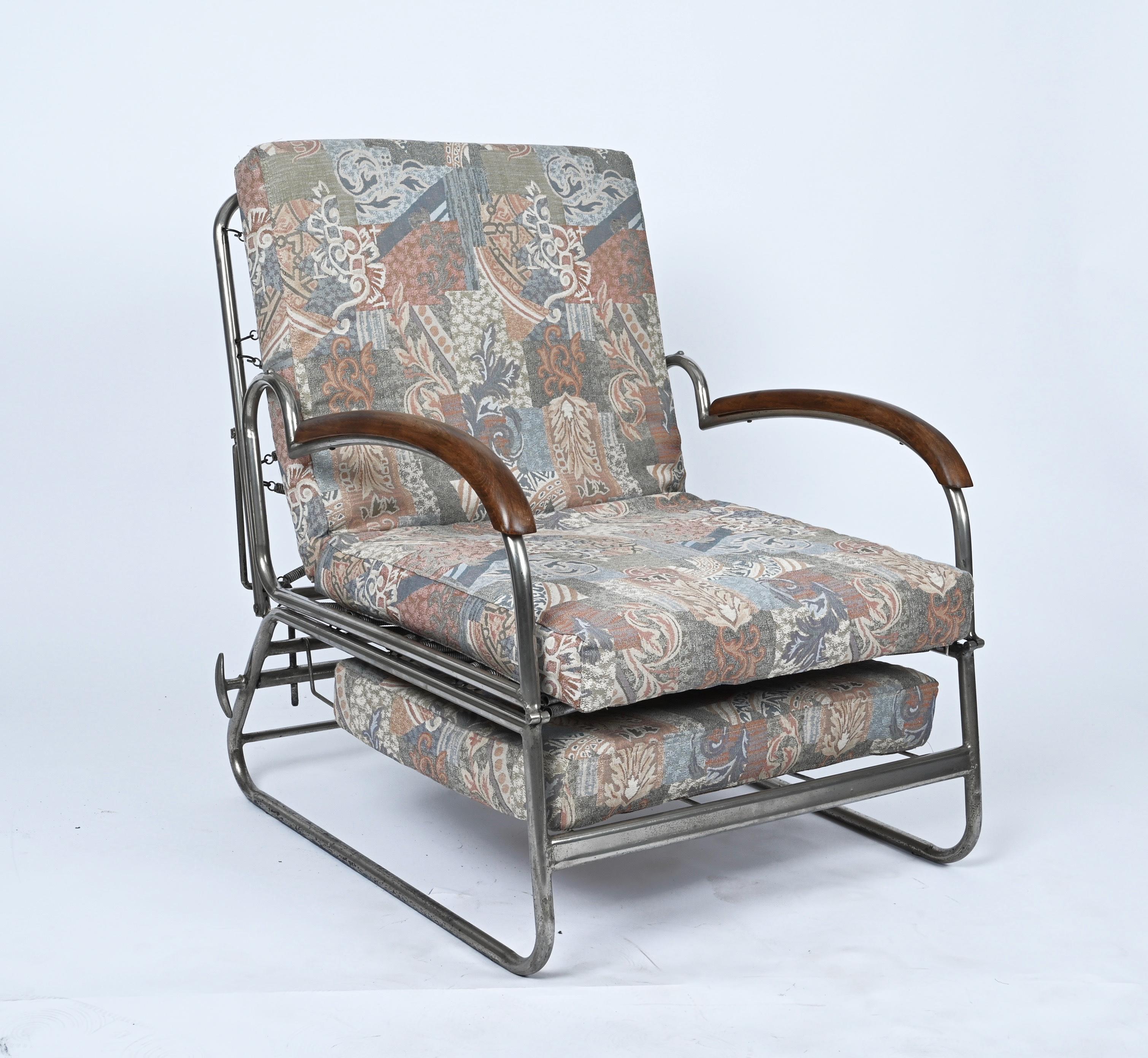 German Bauhaus Chrome and Walnut Wood Adjustable Bed Armchair After Marcel Breuer 1930s