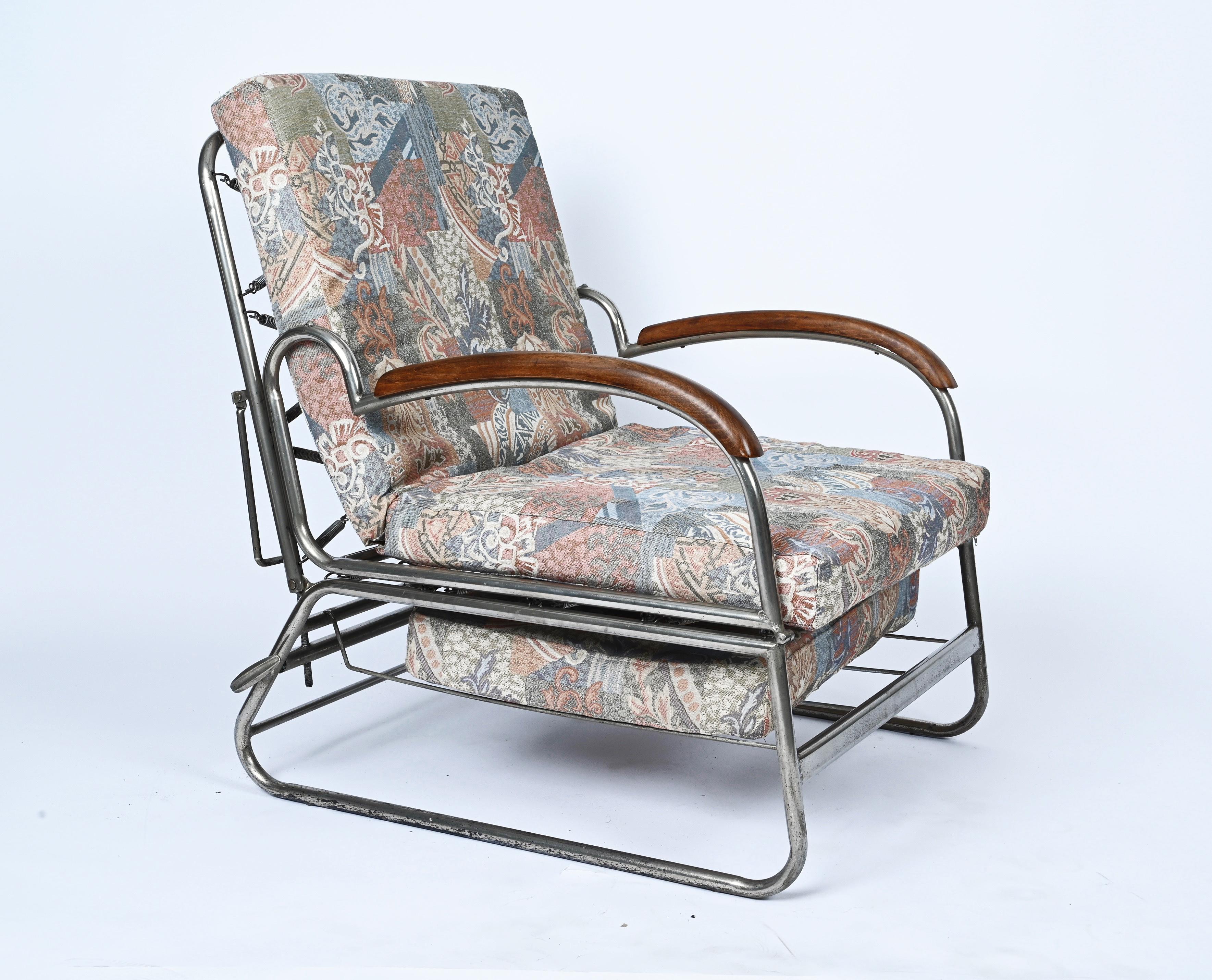 Bauhaus Chrome and Walnut Wood Adjustable Bed Armchair After Marcel Breuer 1930s In Good Condition In Roma, IT