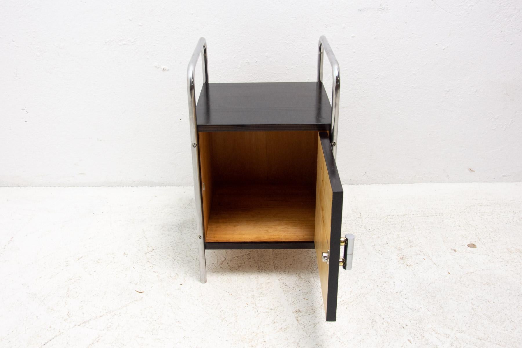 Metal Bauhaus chrome bedside table by Robert Slezak, 1930´s, Czechoslovakia For Sale