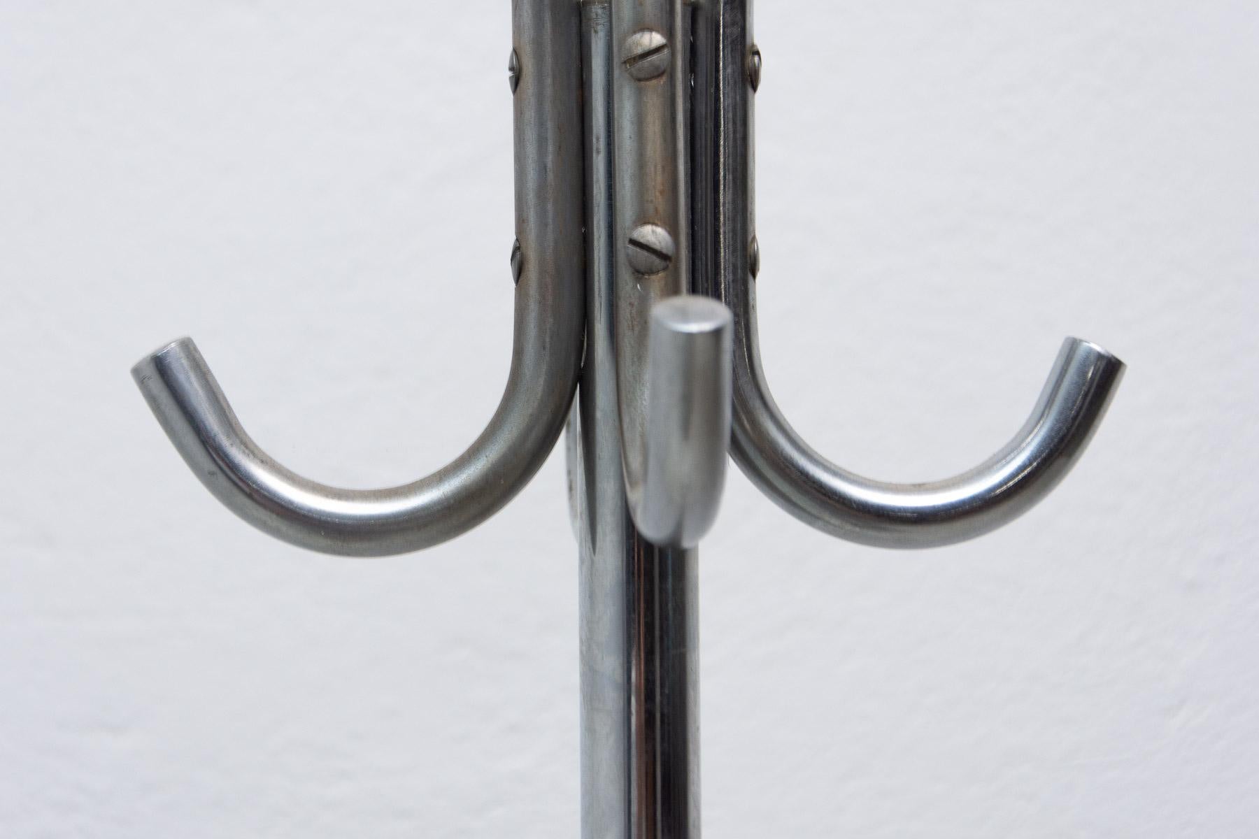 Porte-manteaux chromés Bauhaus, années 1930 en vente 3