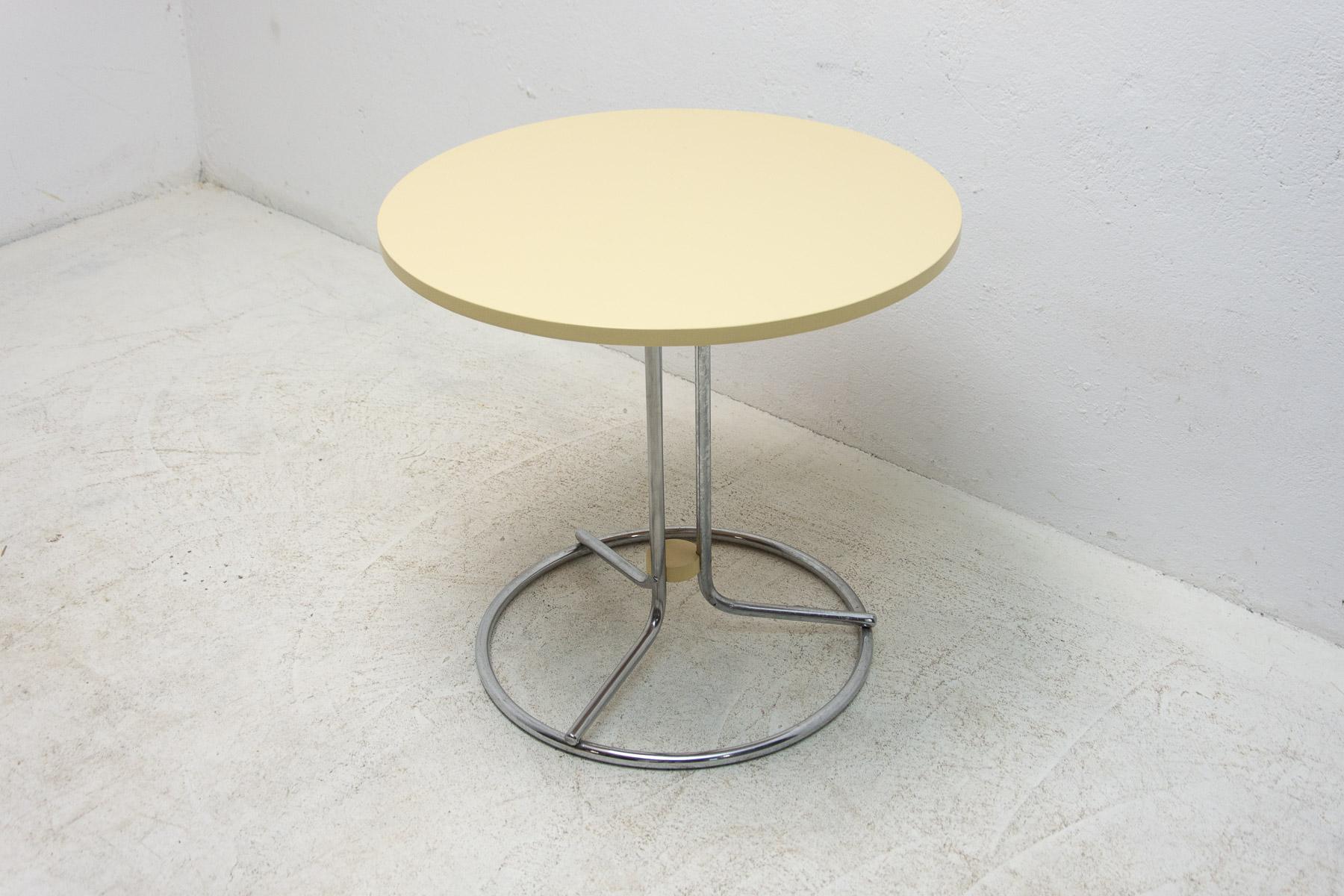  Table basse Bauhaus en chrome, années 1930, Tchécoslovaquie Bon état - En vente à Prague 8, CZ