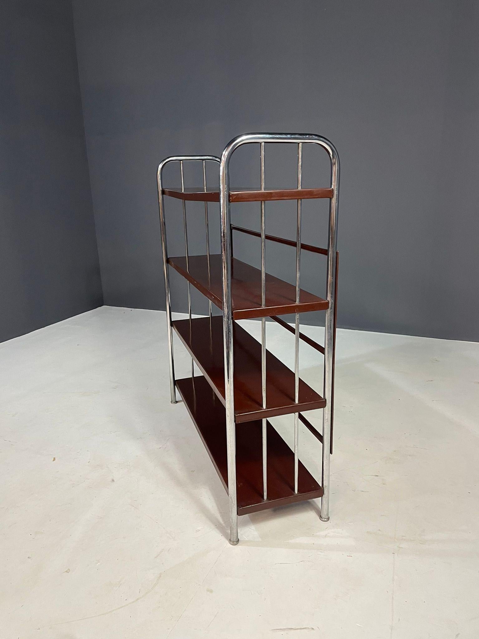 Ceco Étagère cromata Bauhaus in acciaio e lamiera piegata, Europa anni '30 in vendita