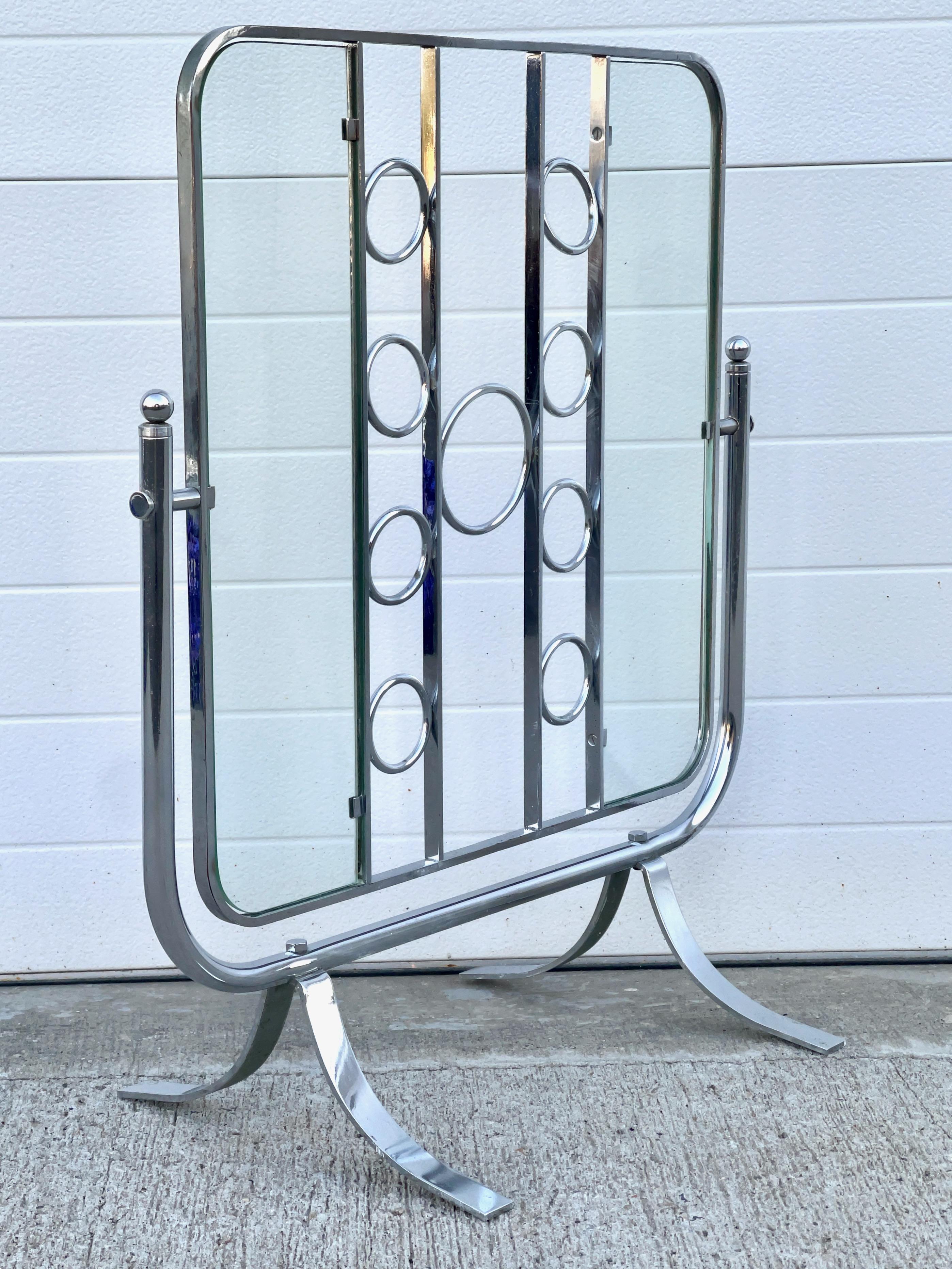 Pantalla Giroscópica para Chimenea Bauhaus de Cromo y Cristal en Bueno estado para la venta en Hanover, MA