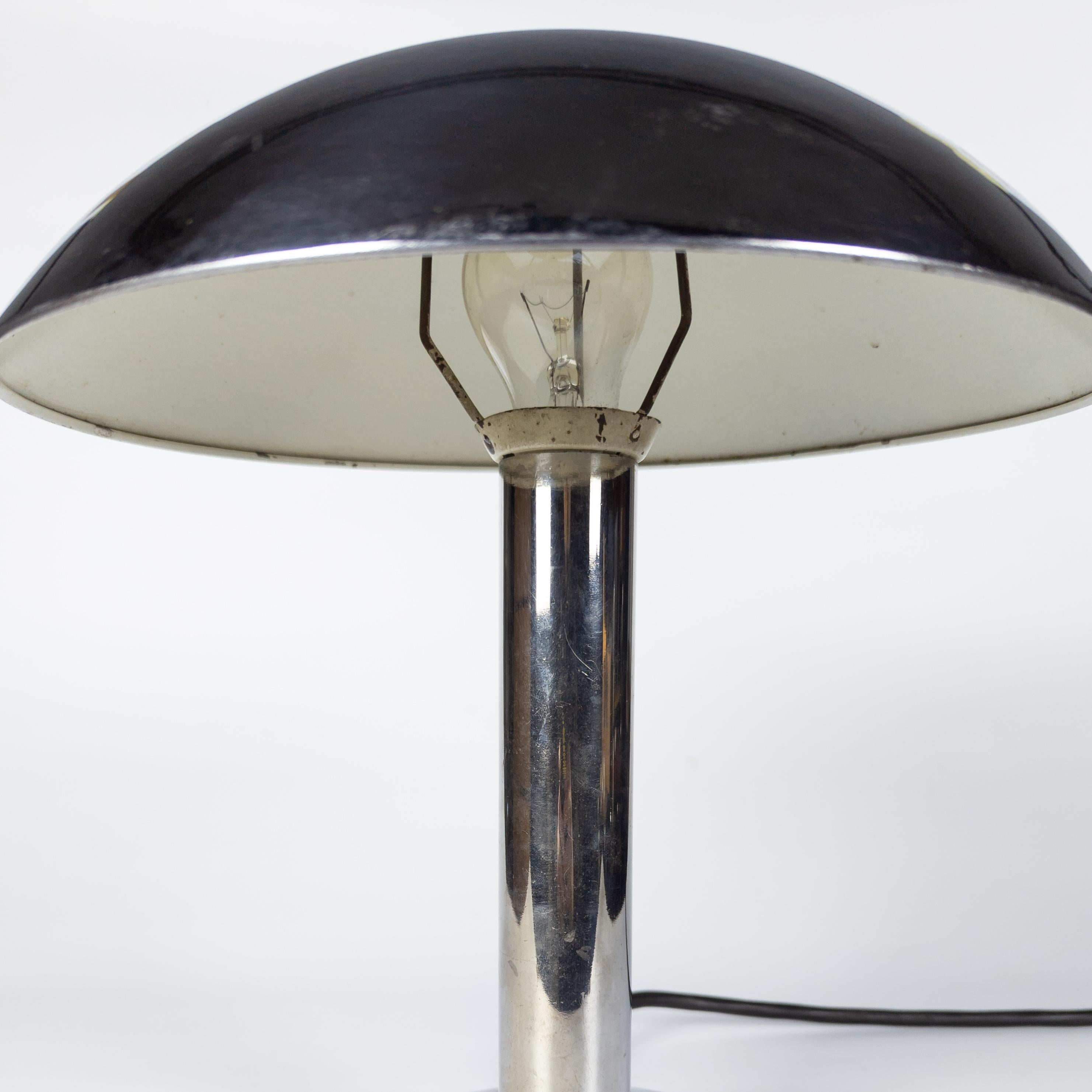 Verchromte Bauhaus-Lampe von Miroslav Prokop fr Napako (Mitte des 20. Jahrhunderts) im Angebot