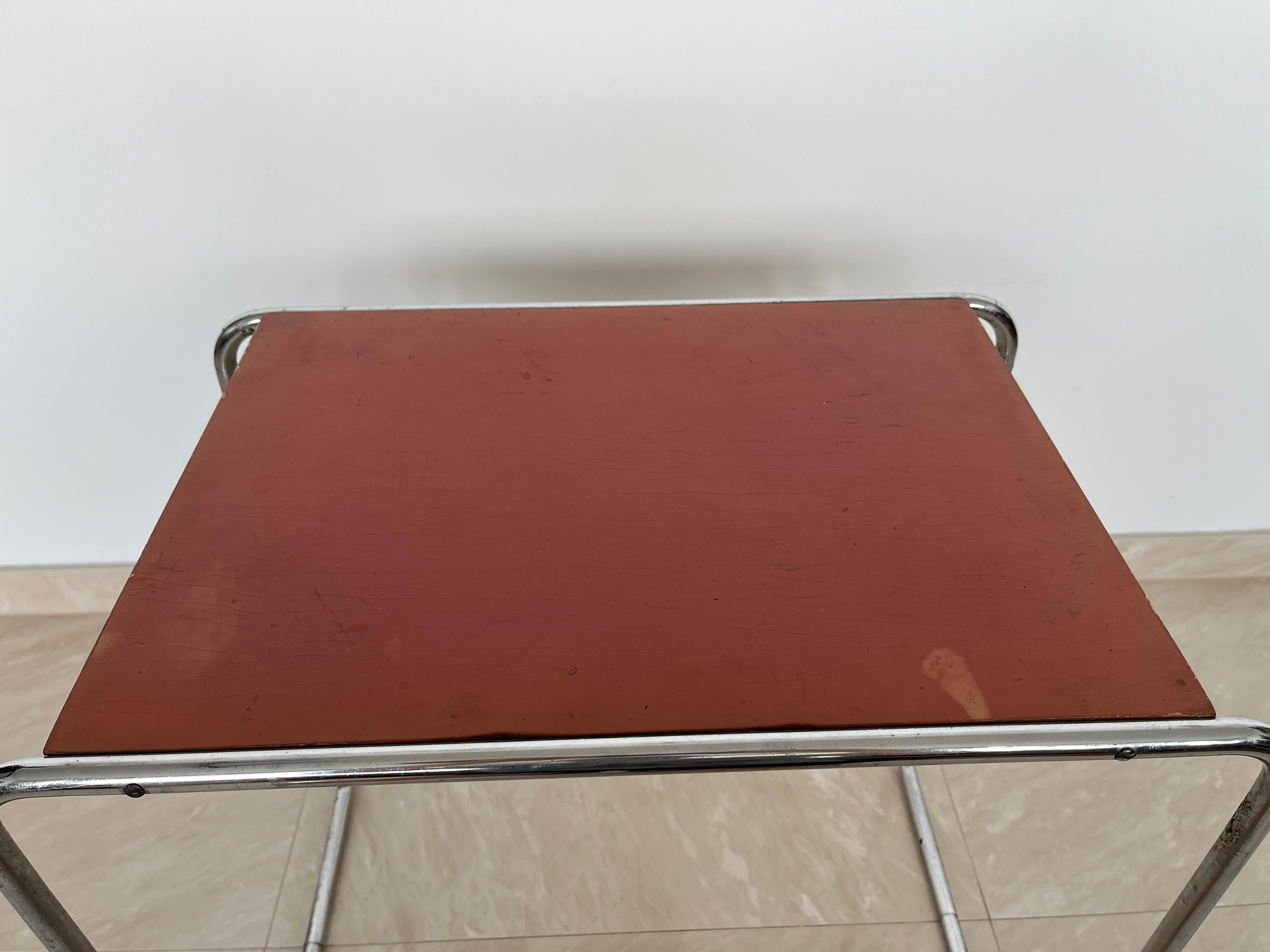 Bauhaus Chrom-Nesting-Tisch B9 von Marcel Breuer für Mucke Melder – 1930er Jahre im Zustand „Gut“ im Angebot in Praha, CZ