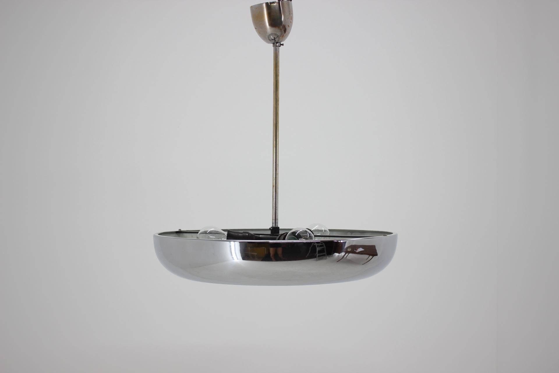 Bauhaus chrome pendant lamp. Fully functional, re-polished.