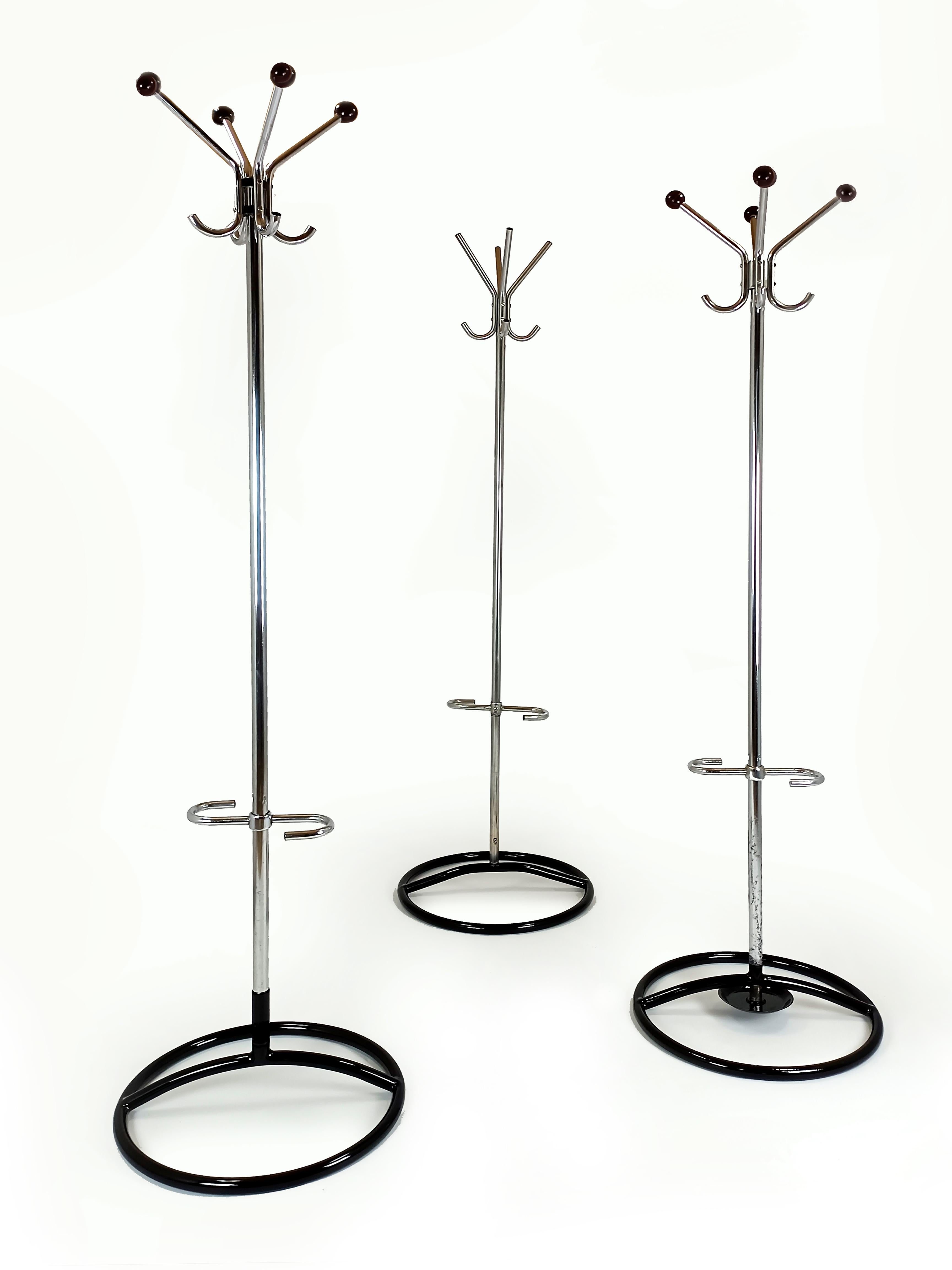 Bauhaus Chrome-Plated Coat Racks, 1930s, Set of 3 In Good Condition For Sale In Żory, PL