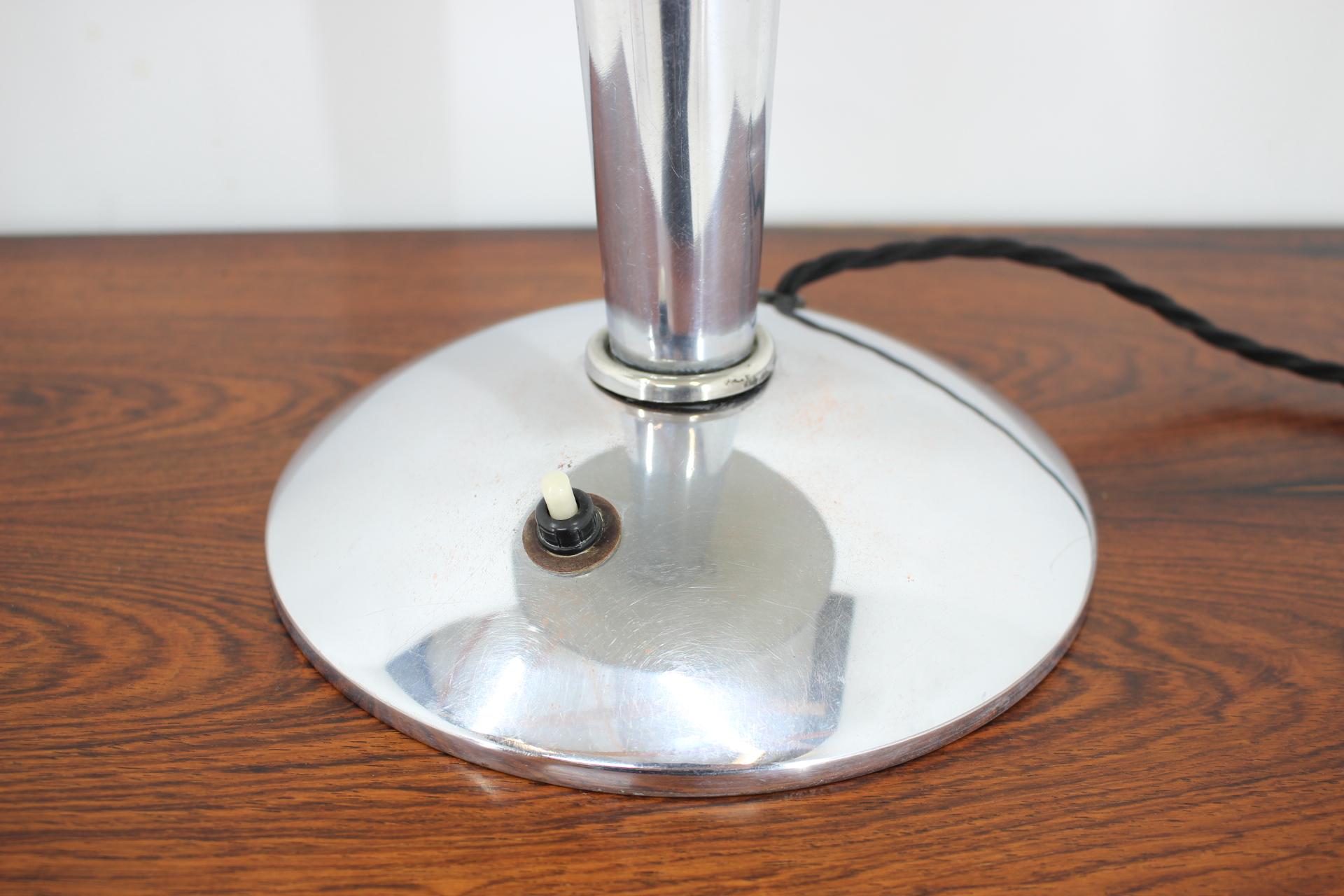 Mid-20th Century Bauhaus Chrome Table Lamp, 1930s