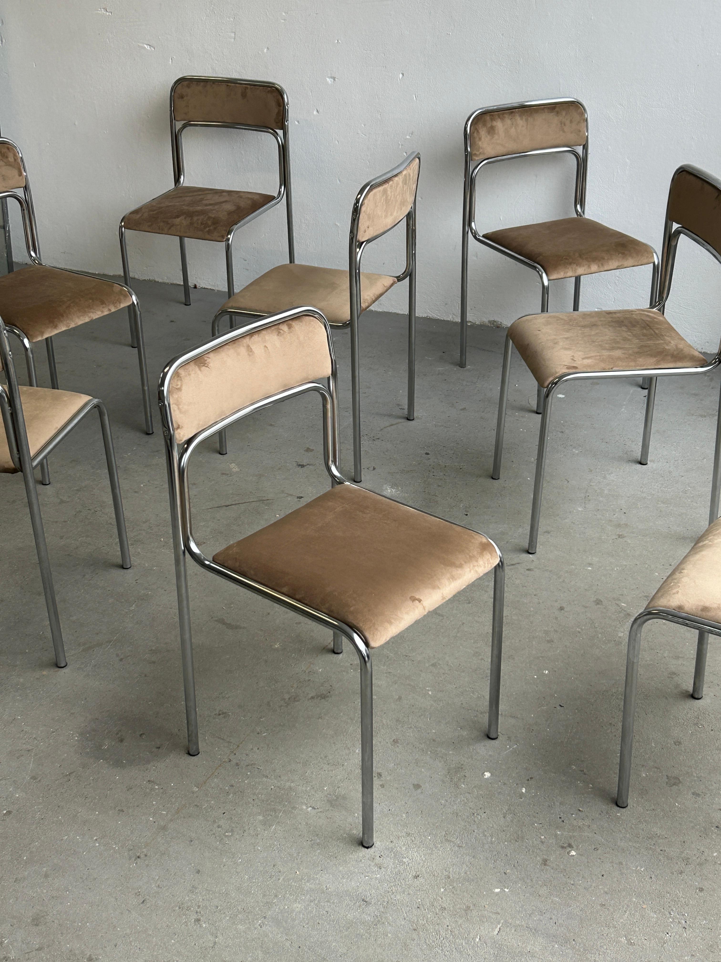 Bauhaus Chrome Tubular Steel and Beige Velvet, 80s Vintage Italian Chairs In Good Condition In Zagreb, HR