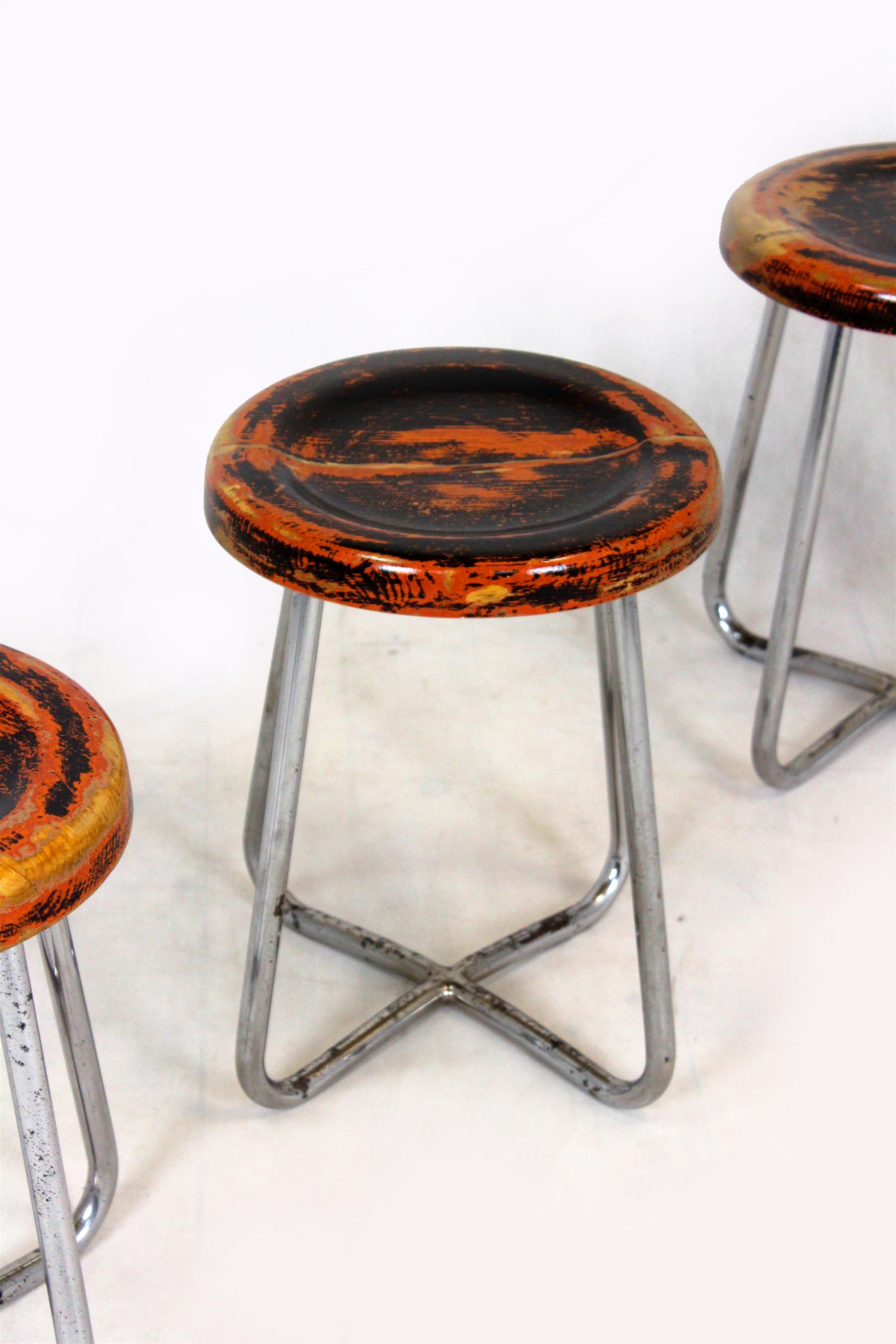 Bauhaus Chrome Tubular Steel Stools by Robert Slezak, 1930s, Set of 3 For Sale 4