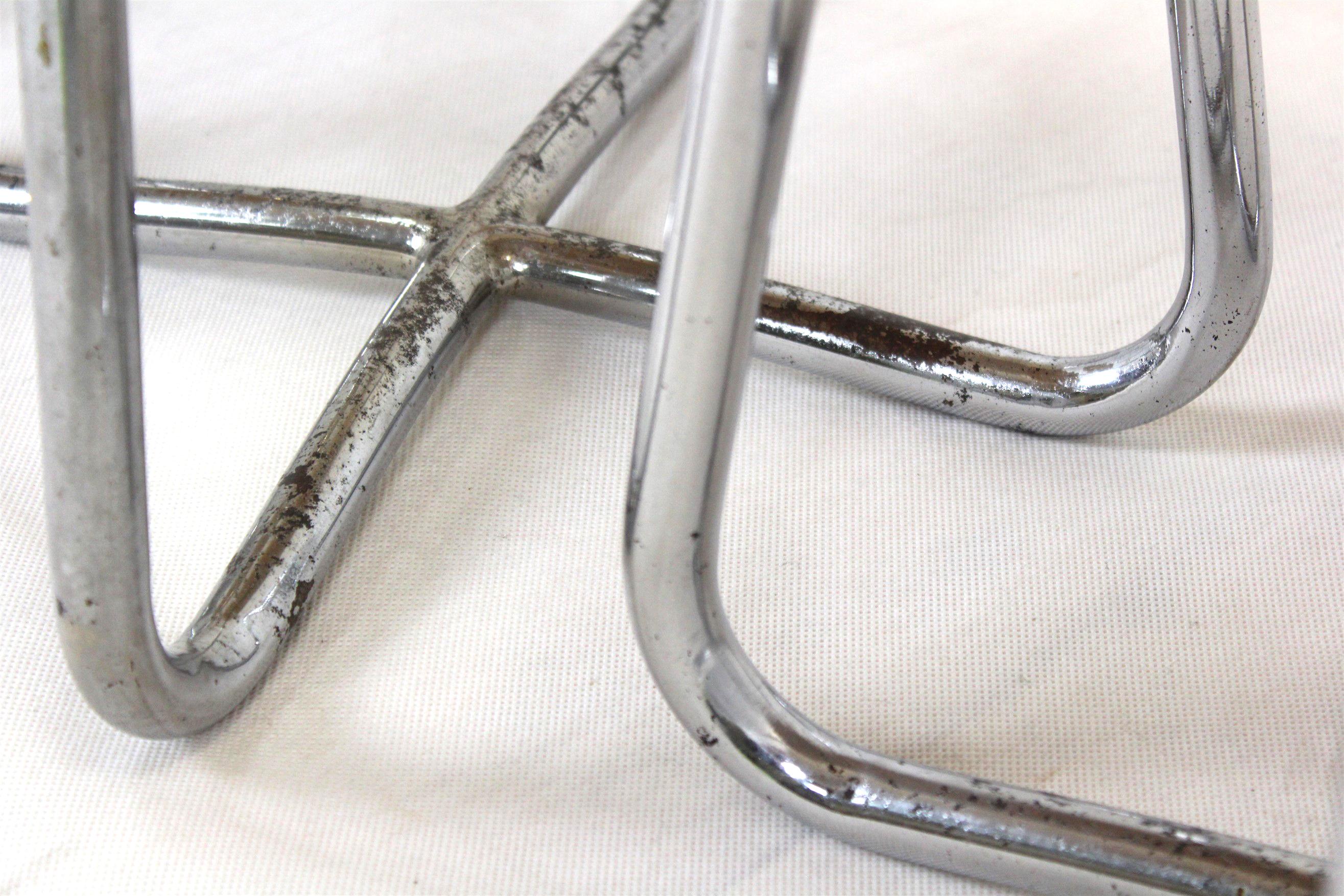 Bauhaus Chrome Tubular Steel Stools by Robert Slezak, 1930s, Set of 3 For Sale 11