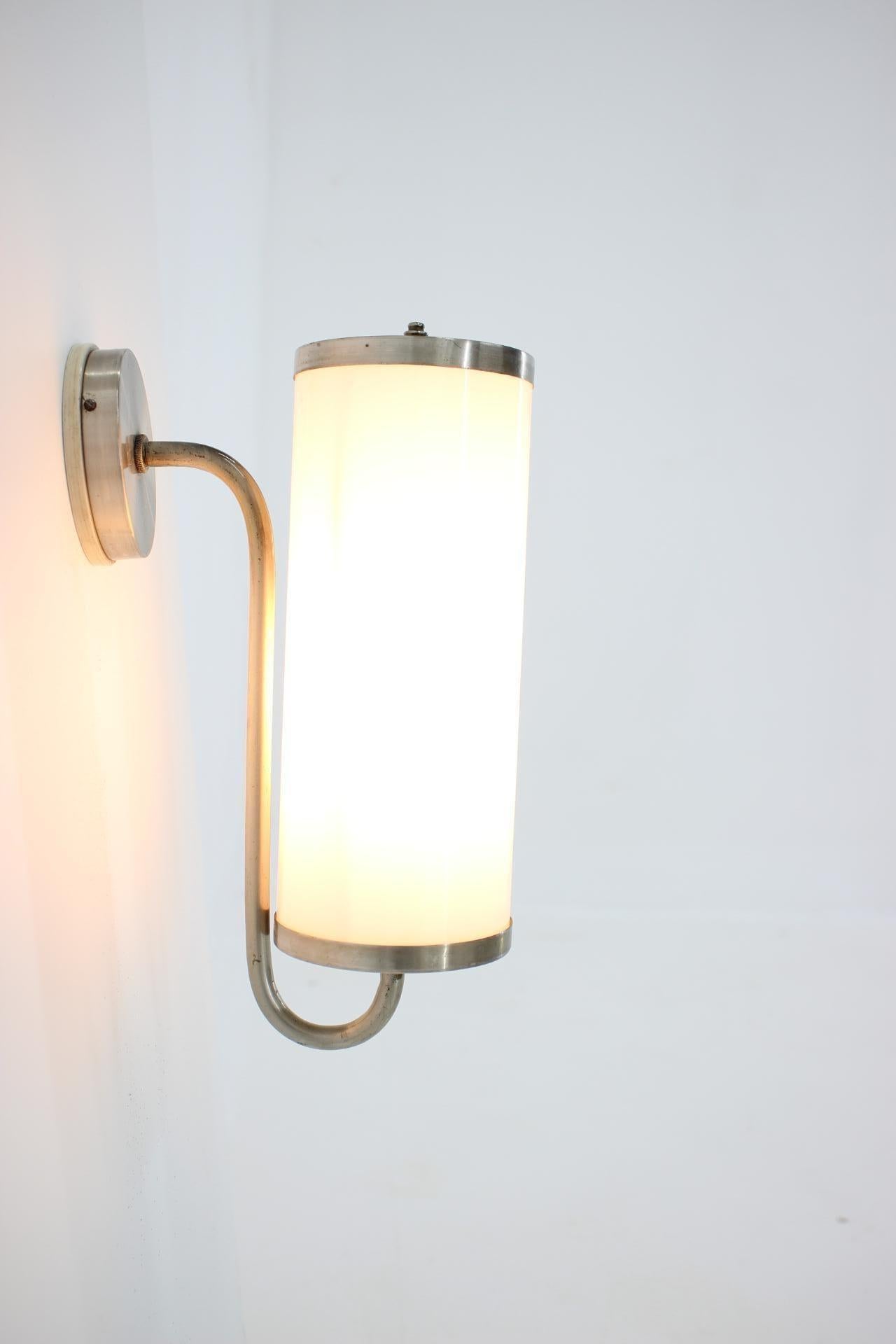 Bauhaus Chrome Wall Lamp/Scone, 1930s In Good Condition For Sale In Praha, CZ