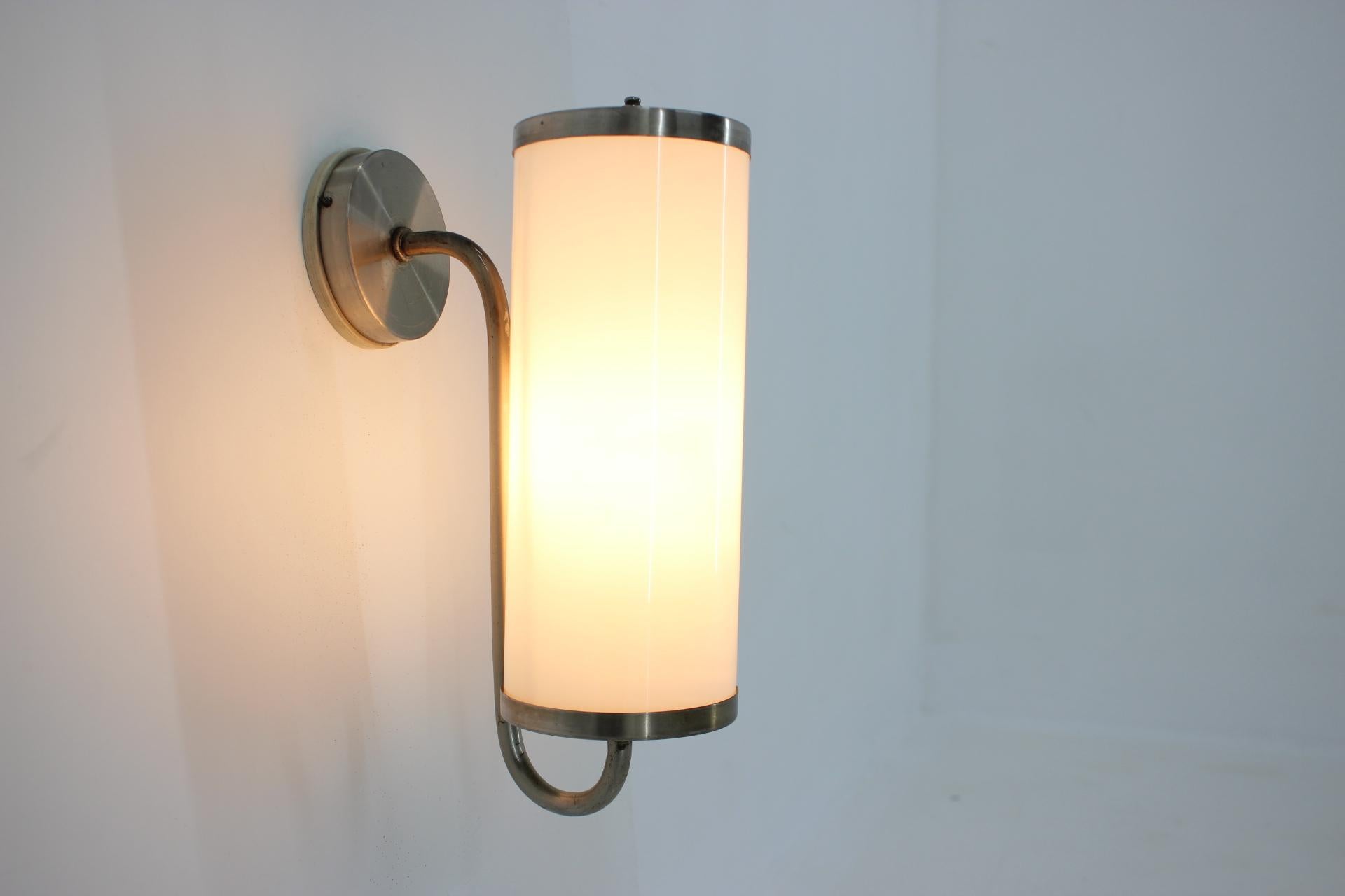 Mid-20th Century Bauhaus Chrome Wall Lamp/Scone, 1930s For Sale