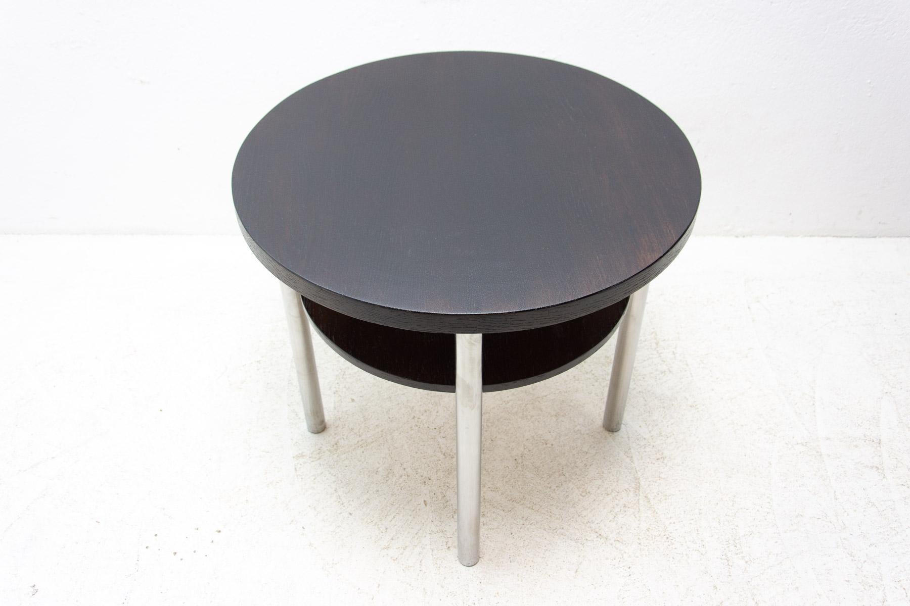 Metal Bauhaus Chromed Coffee Table by Robert Slezak, 1930s For Sale