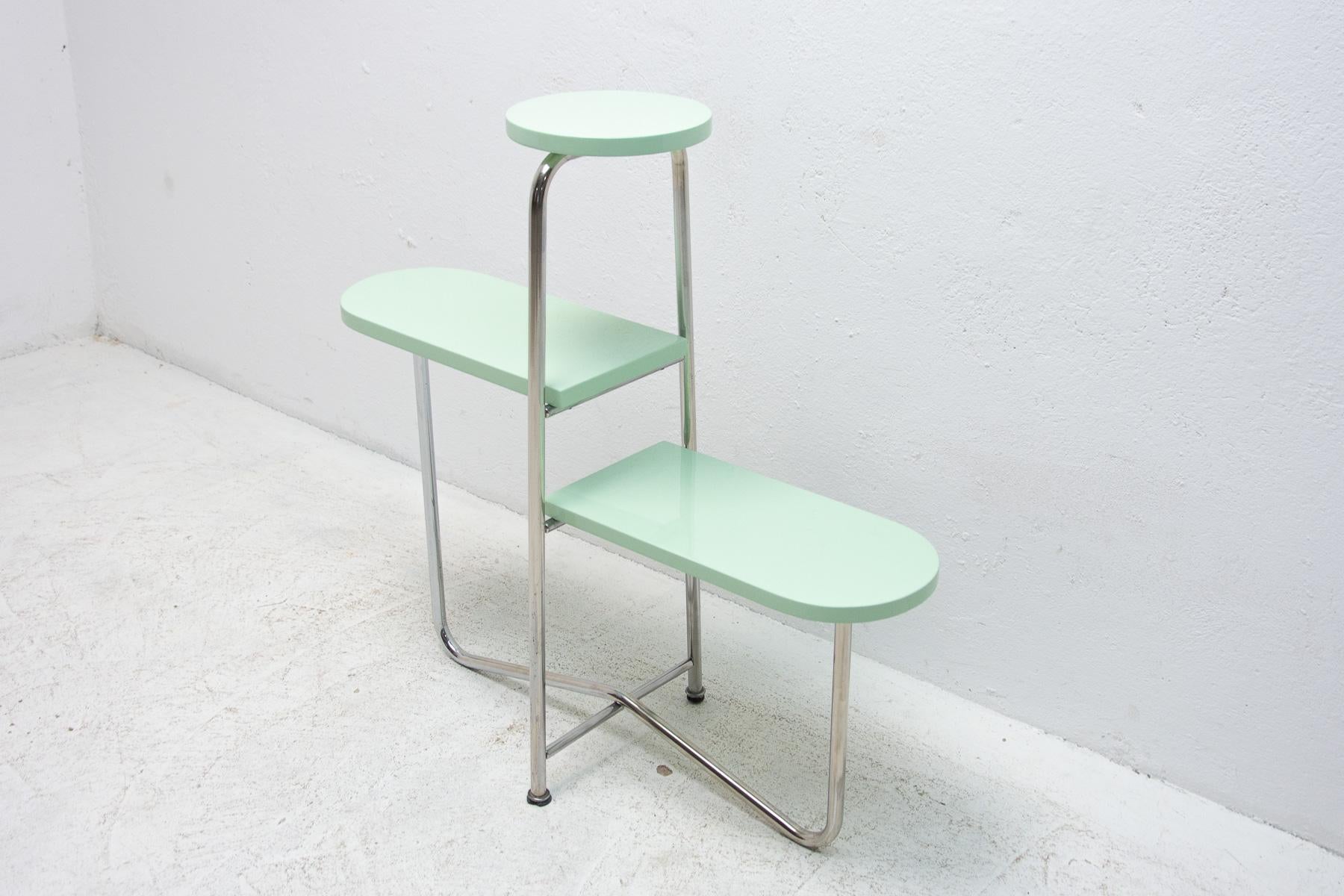 Tchèque Pupitre à fleurs chromé Bauhaus, années 1930, Tchécoslovaquie en vente