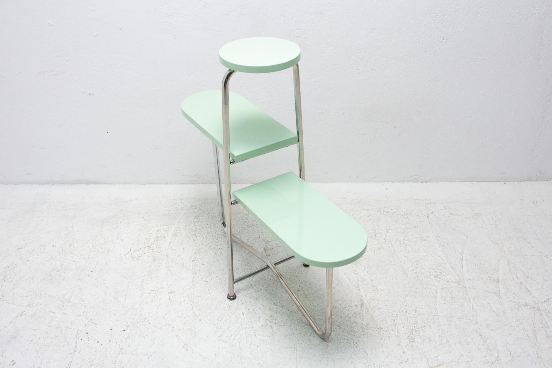 Pupitre à fleurs chromé Bauhaus, années 1930, Tchécoslovaquie Bon état - En vente à Prague 8, CZ