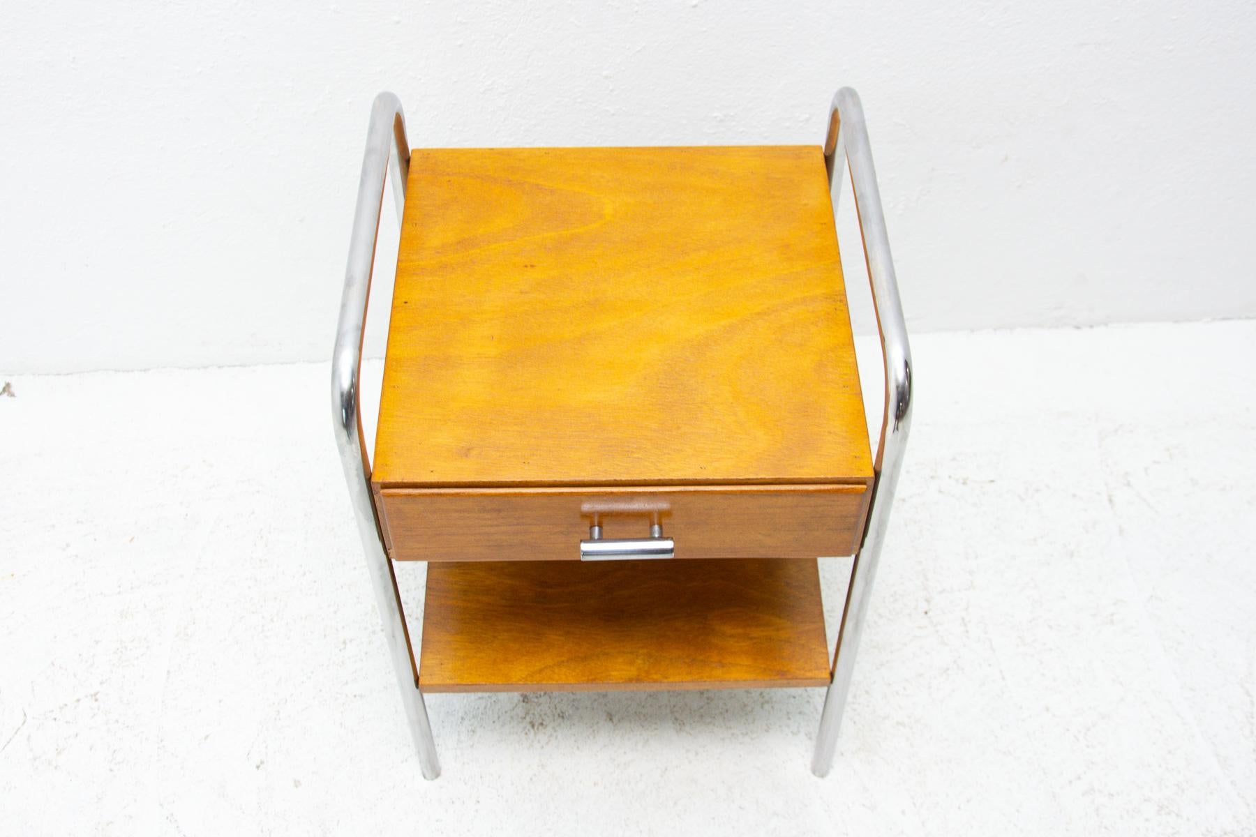 Bauhaus Chromed Side or Bedside Table by Robert Slezak, 1930´S, Czechoslovakia 2