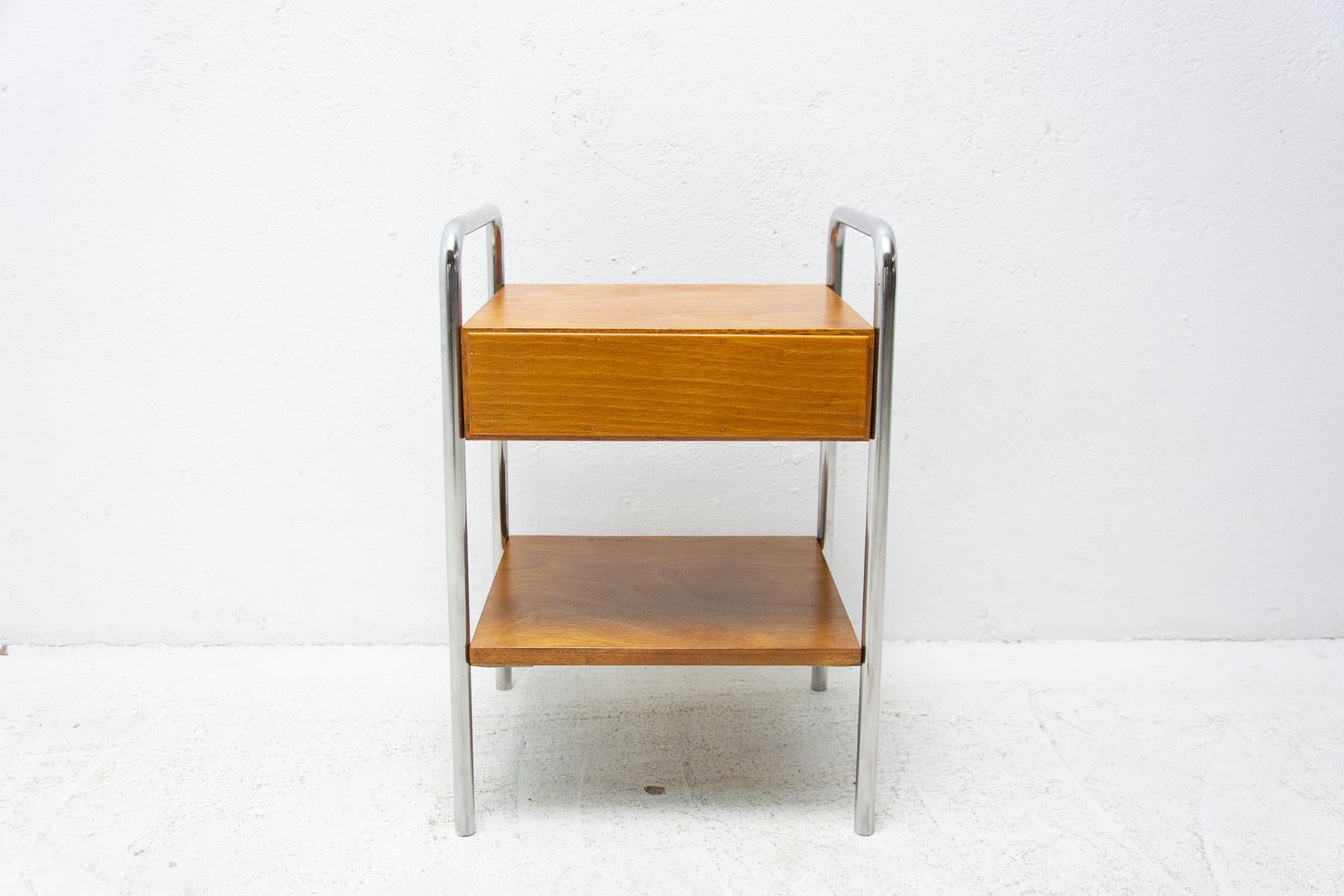 Bauhaus Chromed Side or Bedside Table by Robert Slezak, 1930´S, Czechoslovakia 7