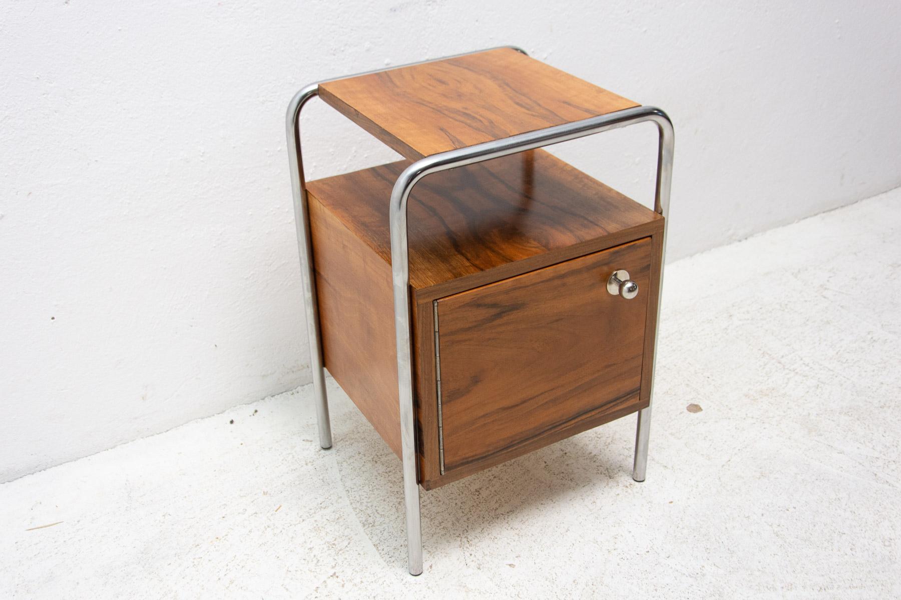 Bauhaus Chromed Side or Bedside Table by Robert Slezak, 1930's, Czechoslovakia In Excellent Condition In Prague 8, CZ