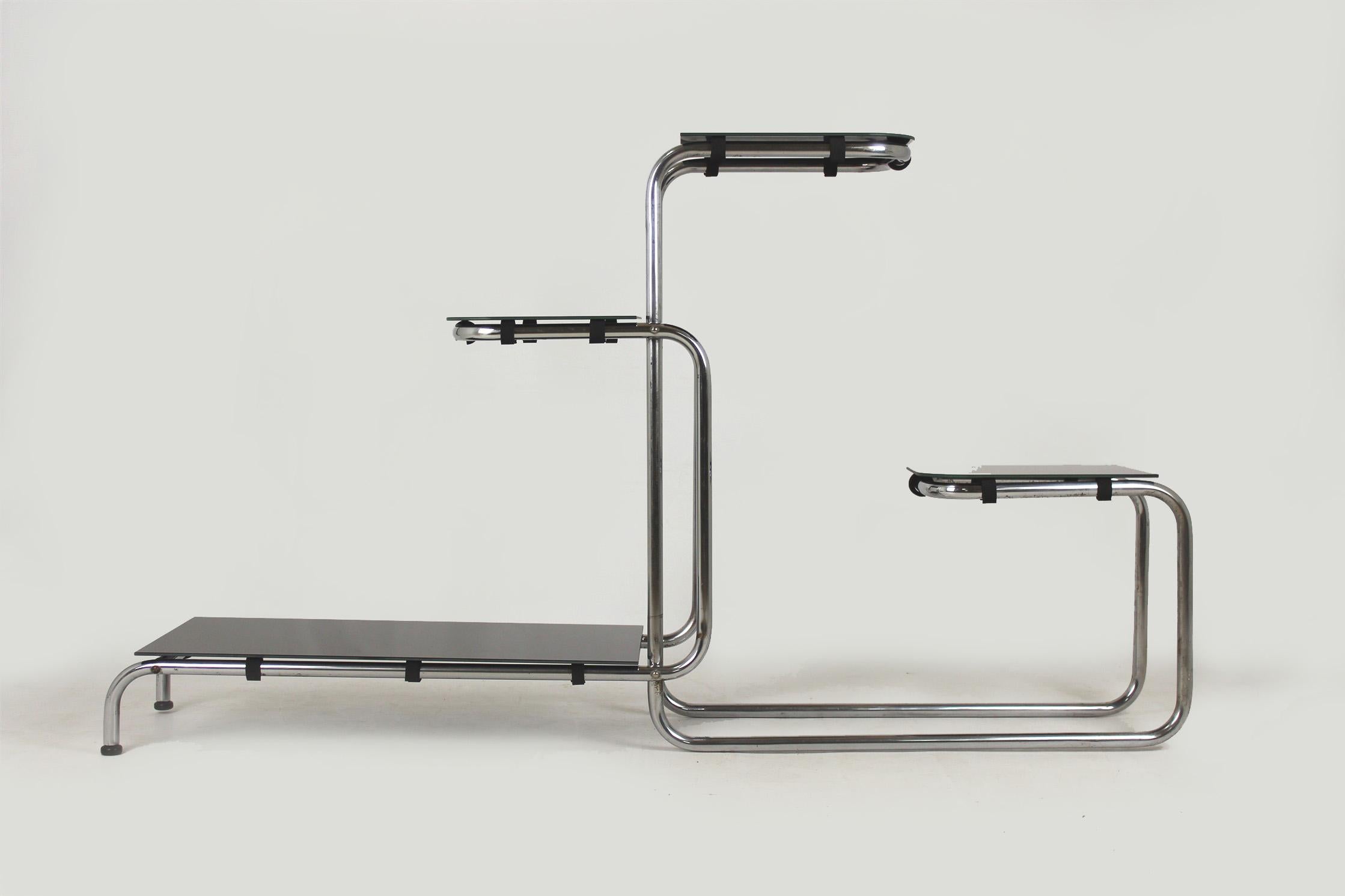 Czech Bauhaus Chromed Tubular Steel Étagère, 1940s