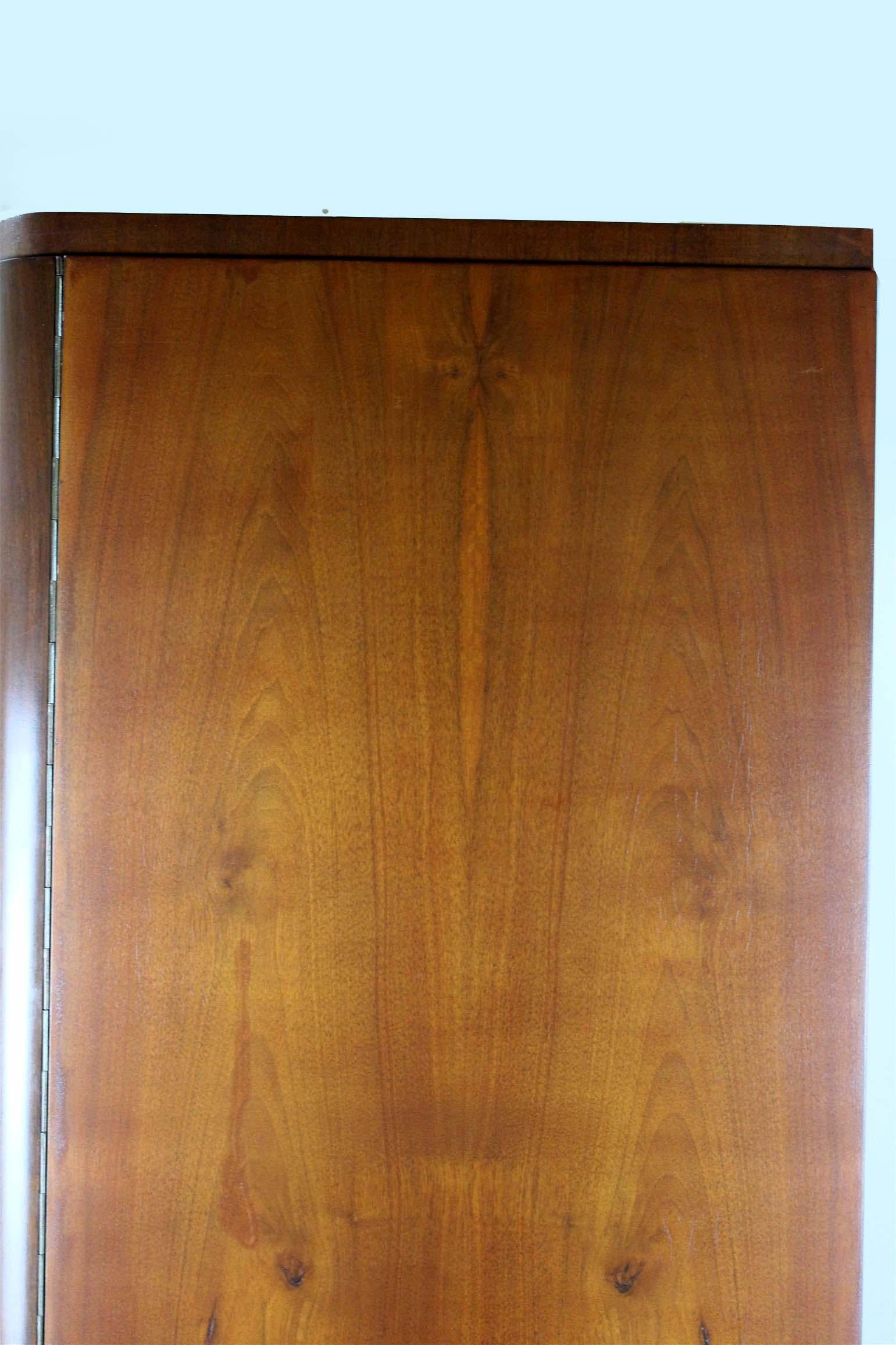 Armadio in acciaio tubolare cromato Bauhaus di Hynek Gottwald, anni '40 in vendita 11