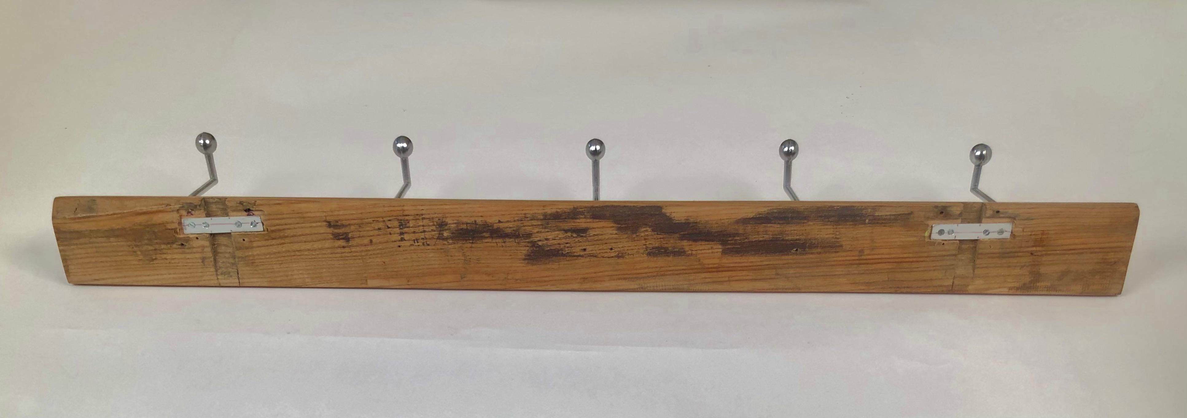 Tedesco Set di ganci per cappotti Bauhaus degli anni '30, prodotti in Germania in vendita