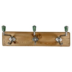 Portemanteaux et rangement
